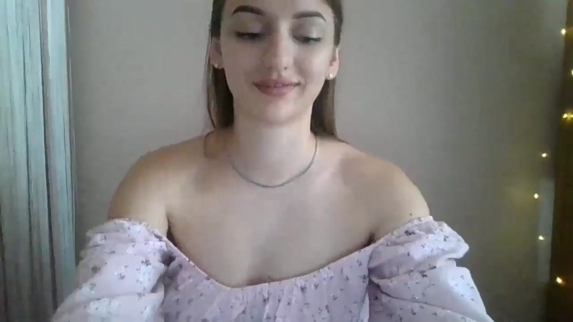 Gallery image thumbnail from SarahMills's myfreecams stream on, 07/12/2025, 09:24 image 20 of 20