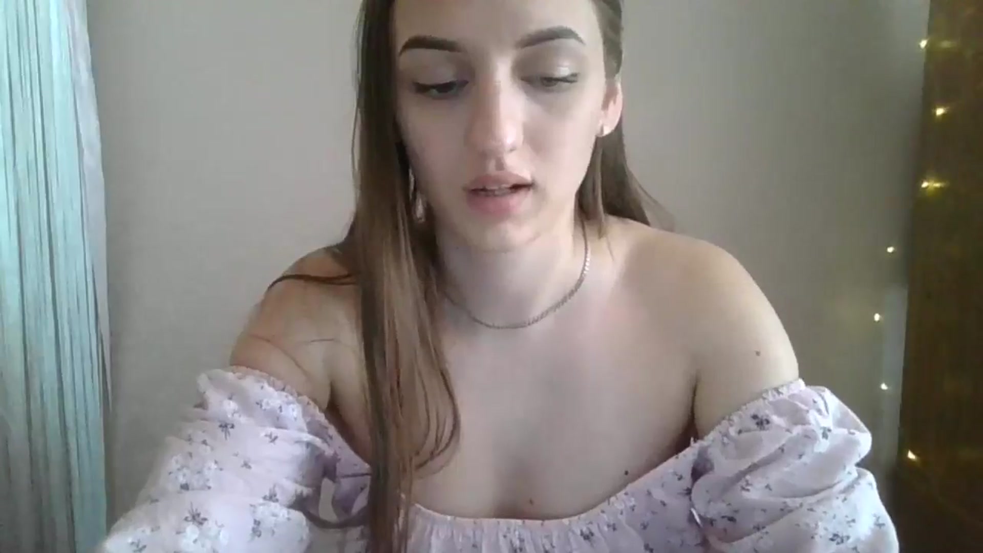 Gallery image thumbnail from SarahMills's myfreecams stream on, 07/12/2025, 12:12 image 4 of 20