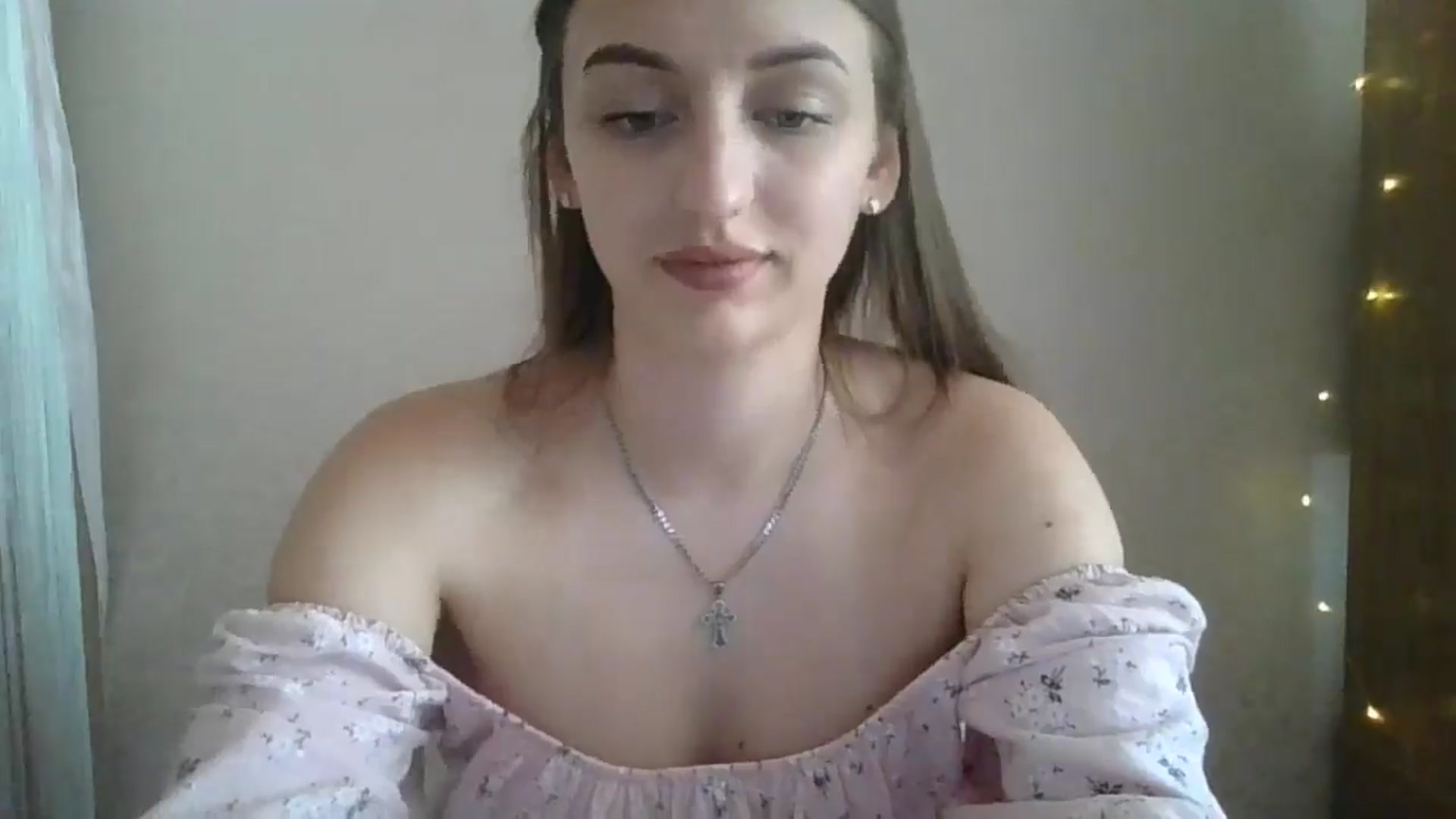 Gallery image thumbnail from SarahMills's myfreecams stream on, 07/13/2025, 09:25 image 8 of 20