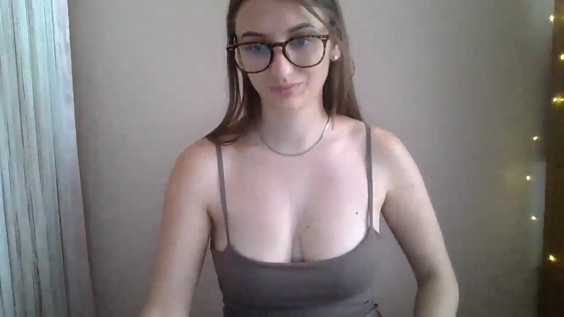 Gallery image thumbnail from SarahMills's myfreecams stream on, 07/14/2025, 12:56 image 9 of 20