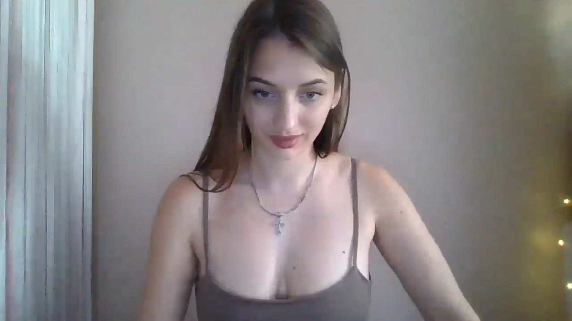 Gallery image thumbnail from SarahMills's myfreecams stream on, 07/17/2025, 14:02 image 11 of 20