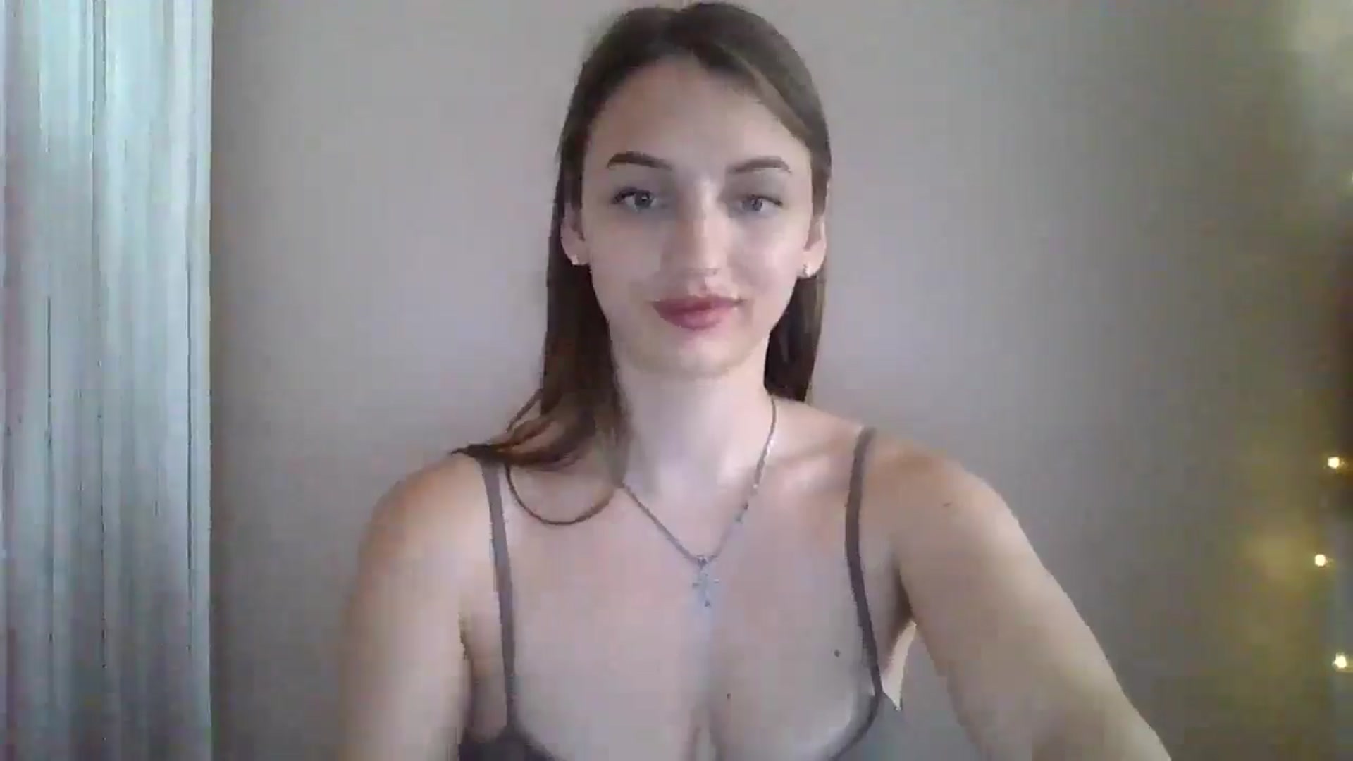 Gallery image thumbnail from SarahMills's myfreecams stream on, 07/17/2025, 14:02 image 6 of 20