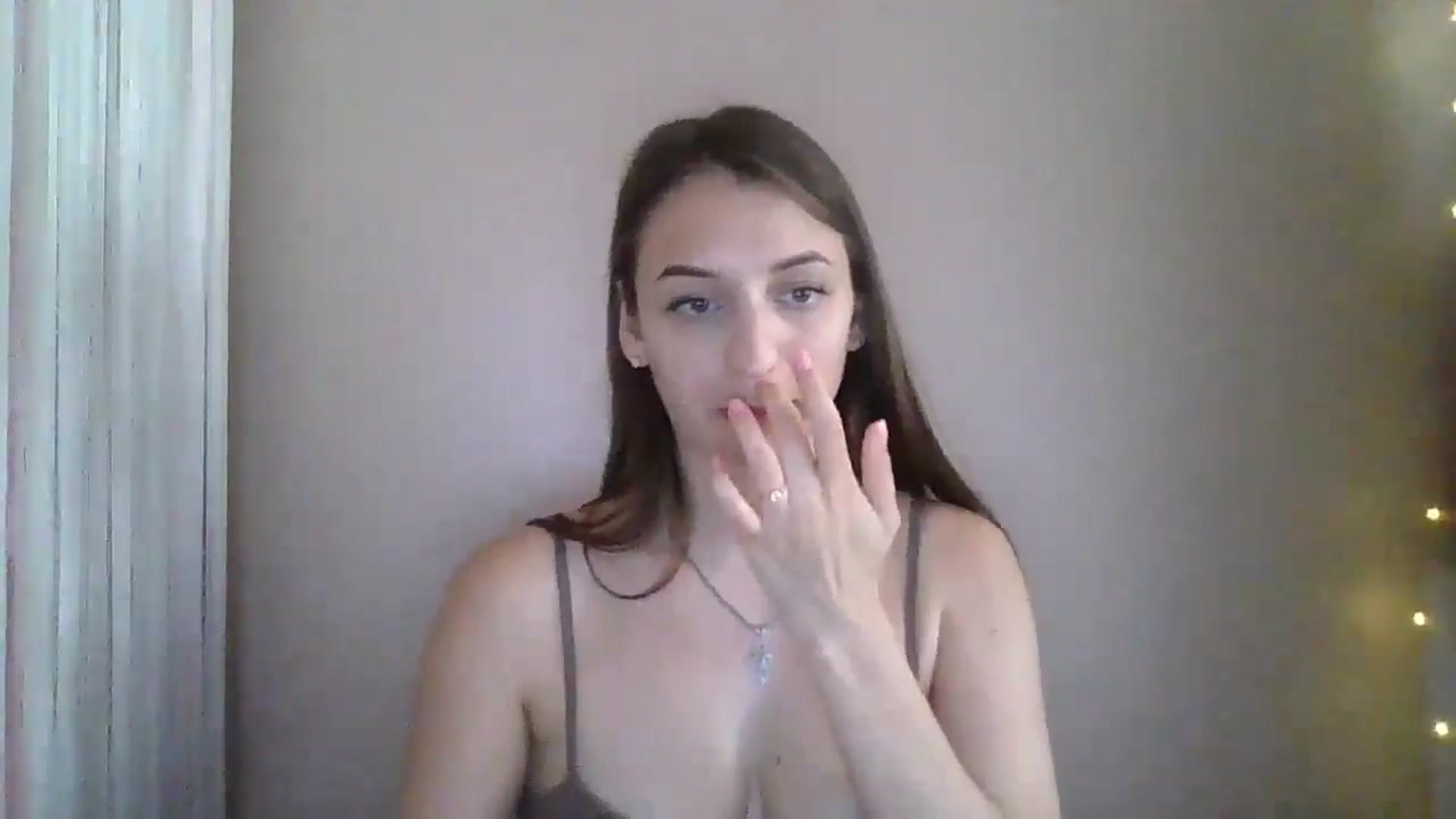 Gallery image thumbnail from SarahMills's myfreecams stream on, 07/17/2025, 14:02 image 5 of 20