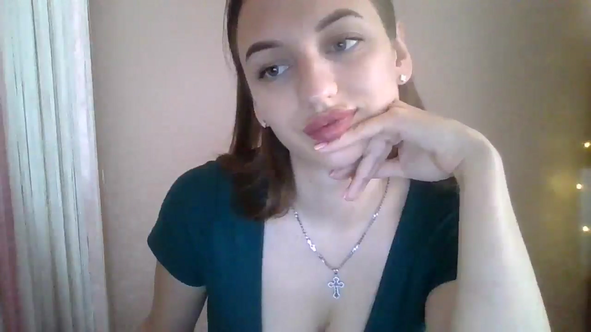 Gallery image thumbnail from SarahMills's myfreecams stream on, 07/18/2025, 09:26 image 10 of 20