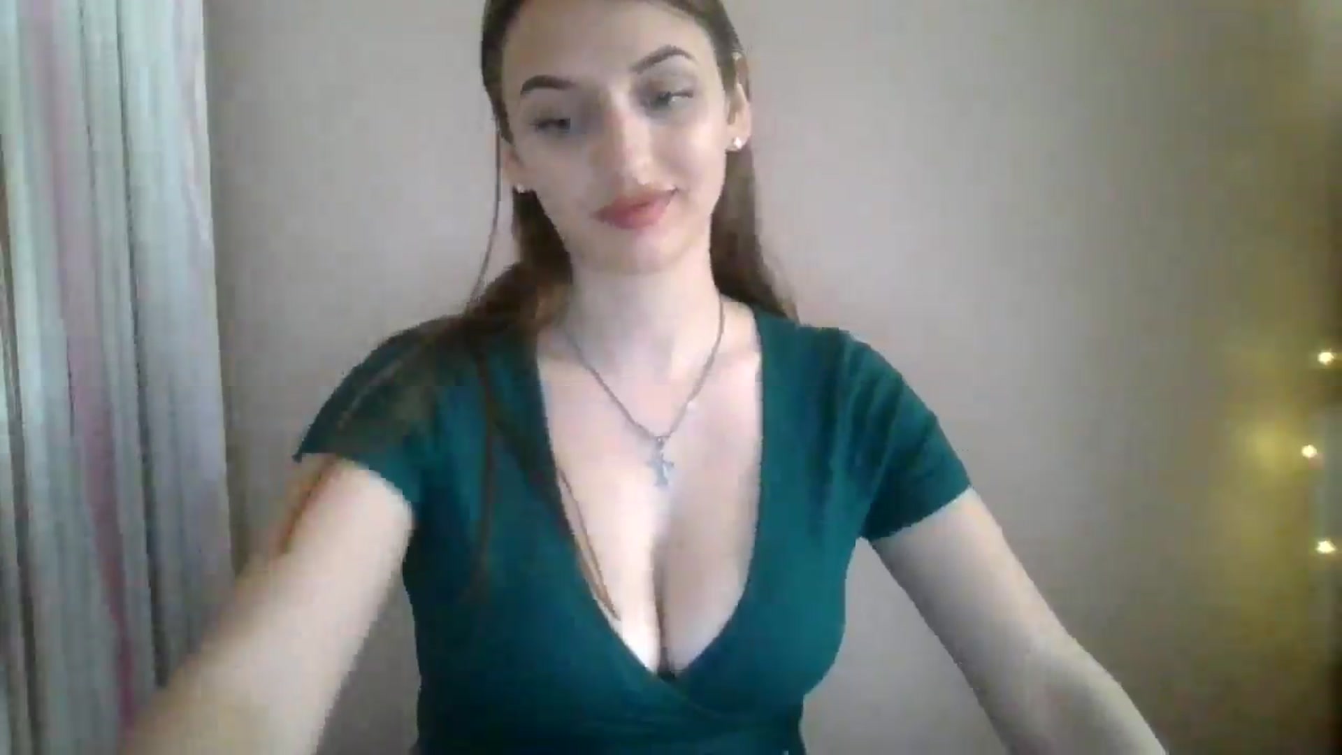 Gallery image thumbnail from SarahMills's myfreecams stream on, 07/18/2025, 11:51 image 17 of 20