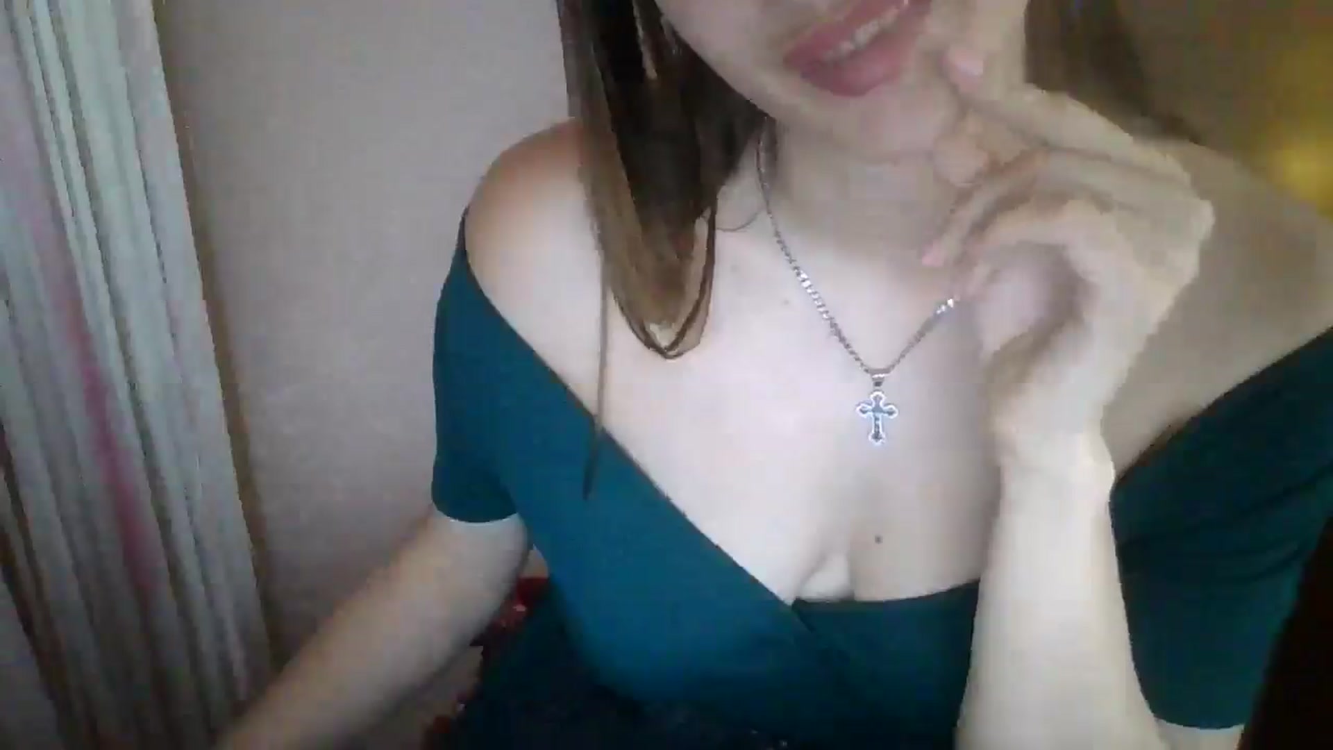 Gallery image thumbnail from SarahMills's myfreecams stream on, 07/18/2025, 12:49 image 19 of 20