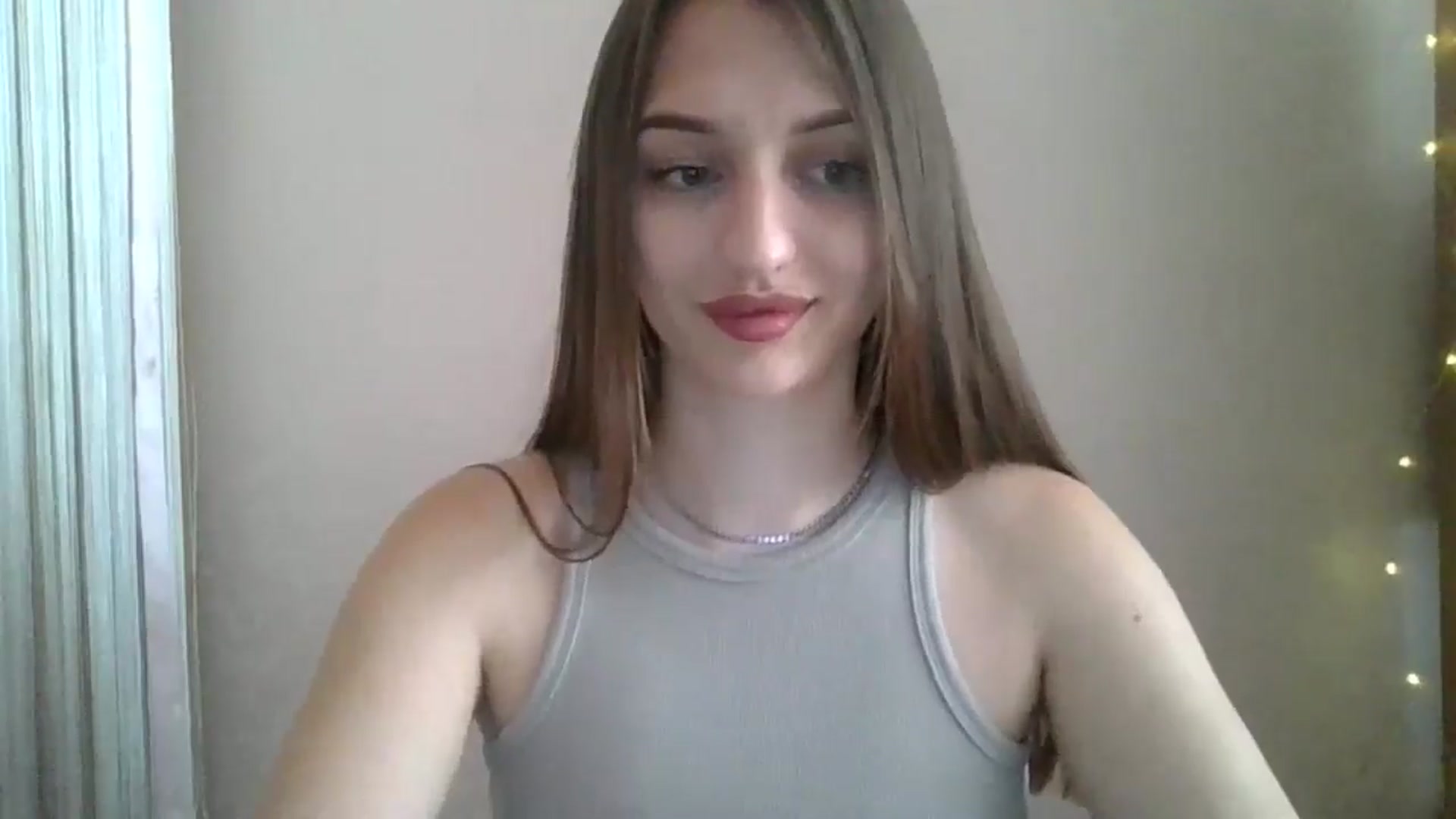 Gallery image thumbnail from SarahMills's myfreecams stream on, 07/19/2025, 09:16 image 11 of 20