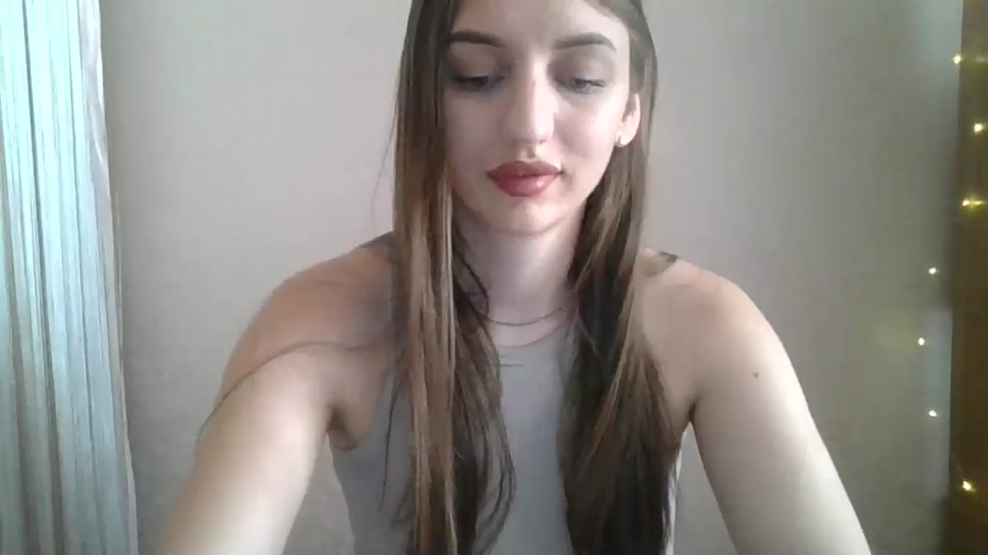 Gallery image thumbnail from SarahMills's myfreecams stream on, 07/19/2025, 11:06 image 12 of 20