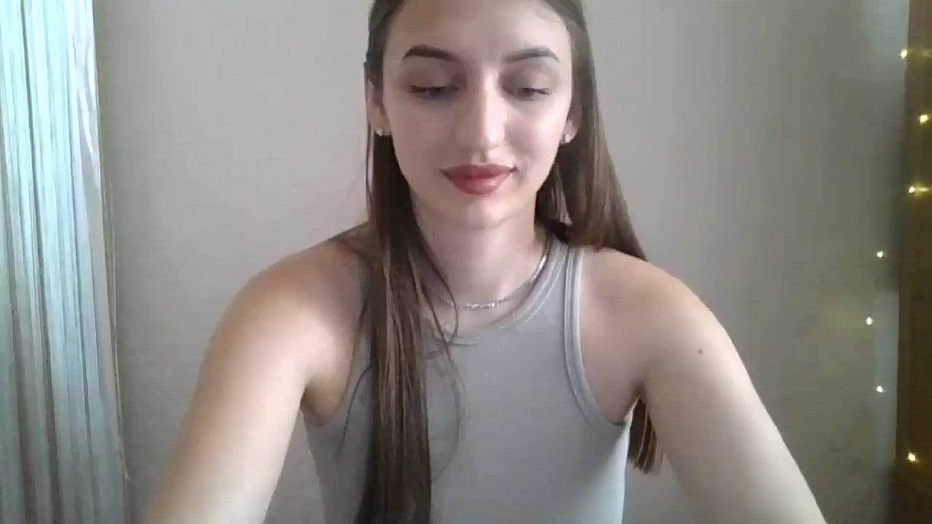 Gallery image thumbnail from SarahMills's myfreecams stream on, 07/19/2025, 11:06 image 16 of 20