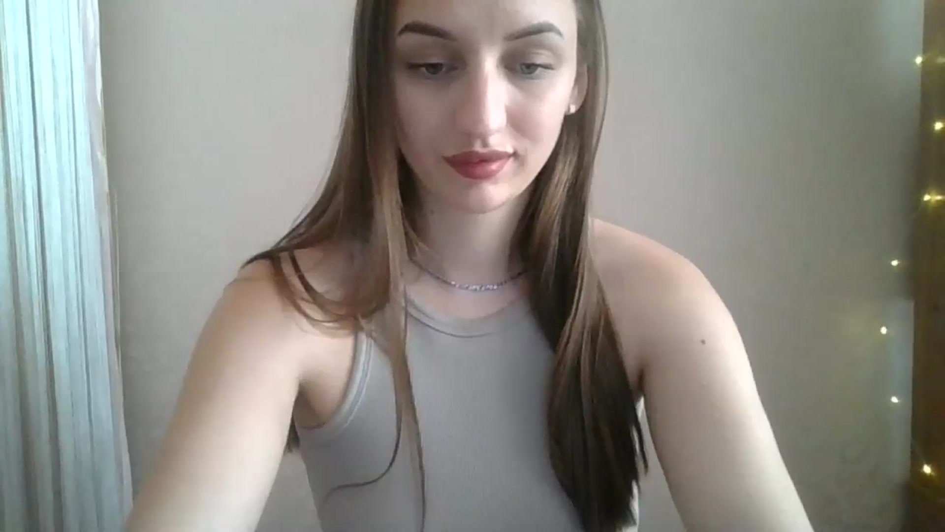 Gallery image thumbnail from SarahMills's myfreecams stream on, 07/19/2025, 11:06 image 4 of 20