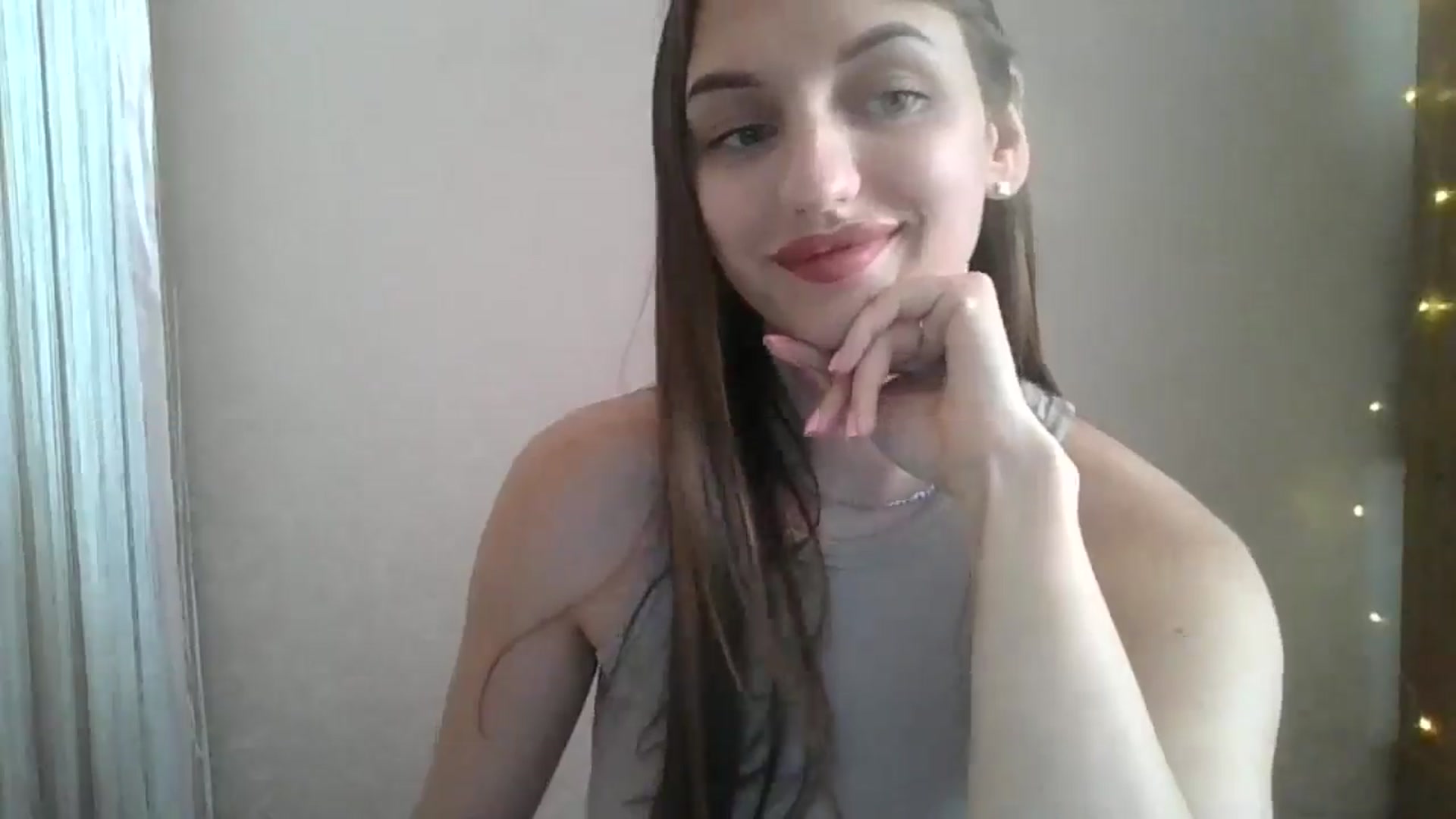 Gallery image thumbnail from SarahMills's myfreecams stream on, 07/19/2025, 11:06 image 14 of 20