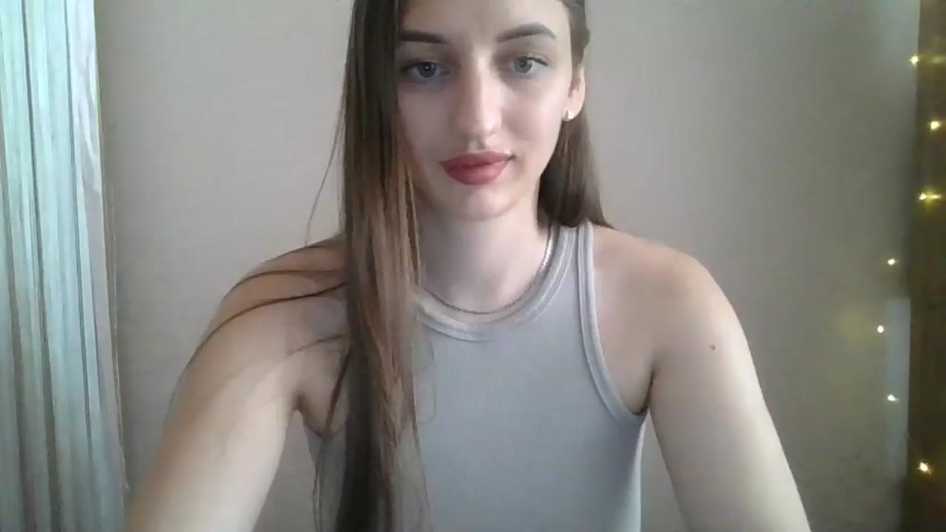 Gallery image thumbnail from SarahMills's myfreecams stream on, 07/19/2025, 12:07 image 6 of 20