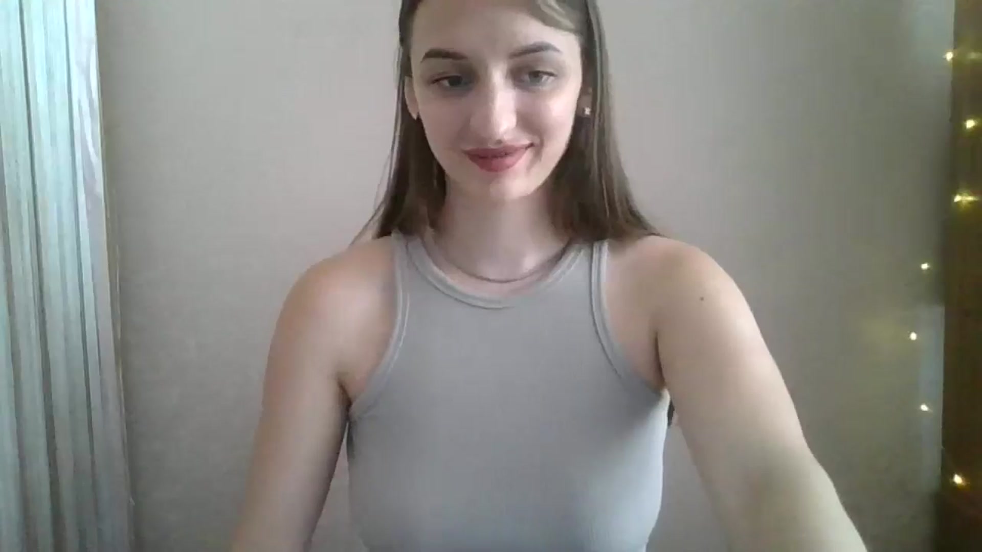 Gallery image thumbnail from SarahMills's myfreecams stream on, 07/19/2025, 12:07 image 12 of 20