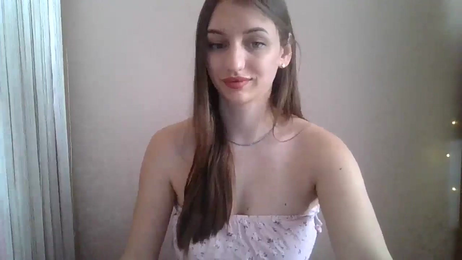 Gallery image thumbnail from SarahMills's myfreecams stream on, 07/20/2025, 10:38 image 7 of 20