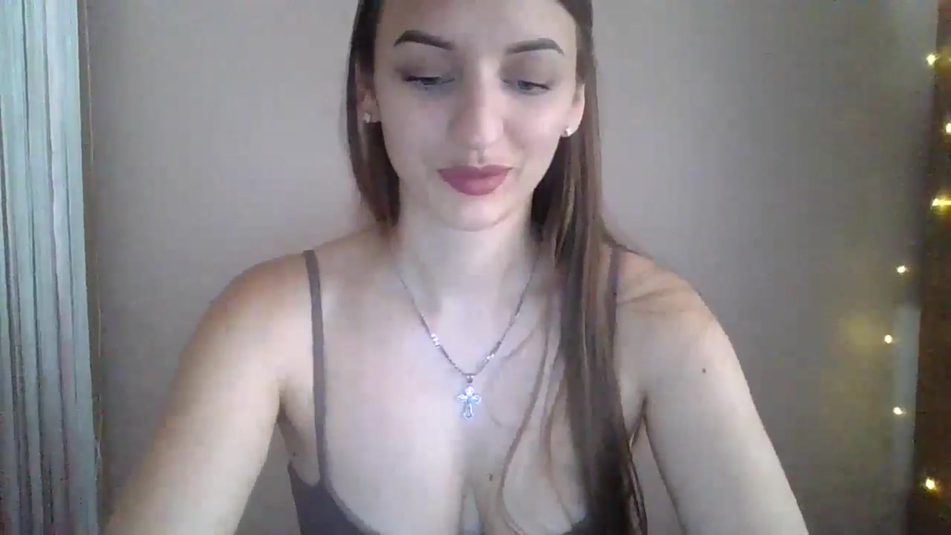 Gallery image thumbnail from SarahMills's myfreecams stream on, 07/21/2025, 09:24 image 6 of 20