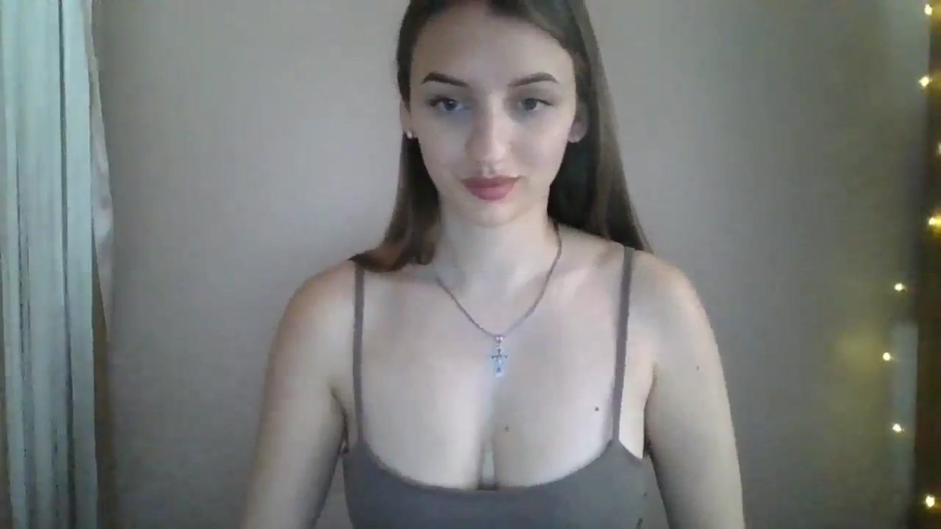 Gallery image thumbnail from SarahMills's myfreecams stream on, 07/21/2025, 10:25 image 17 of 20