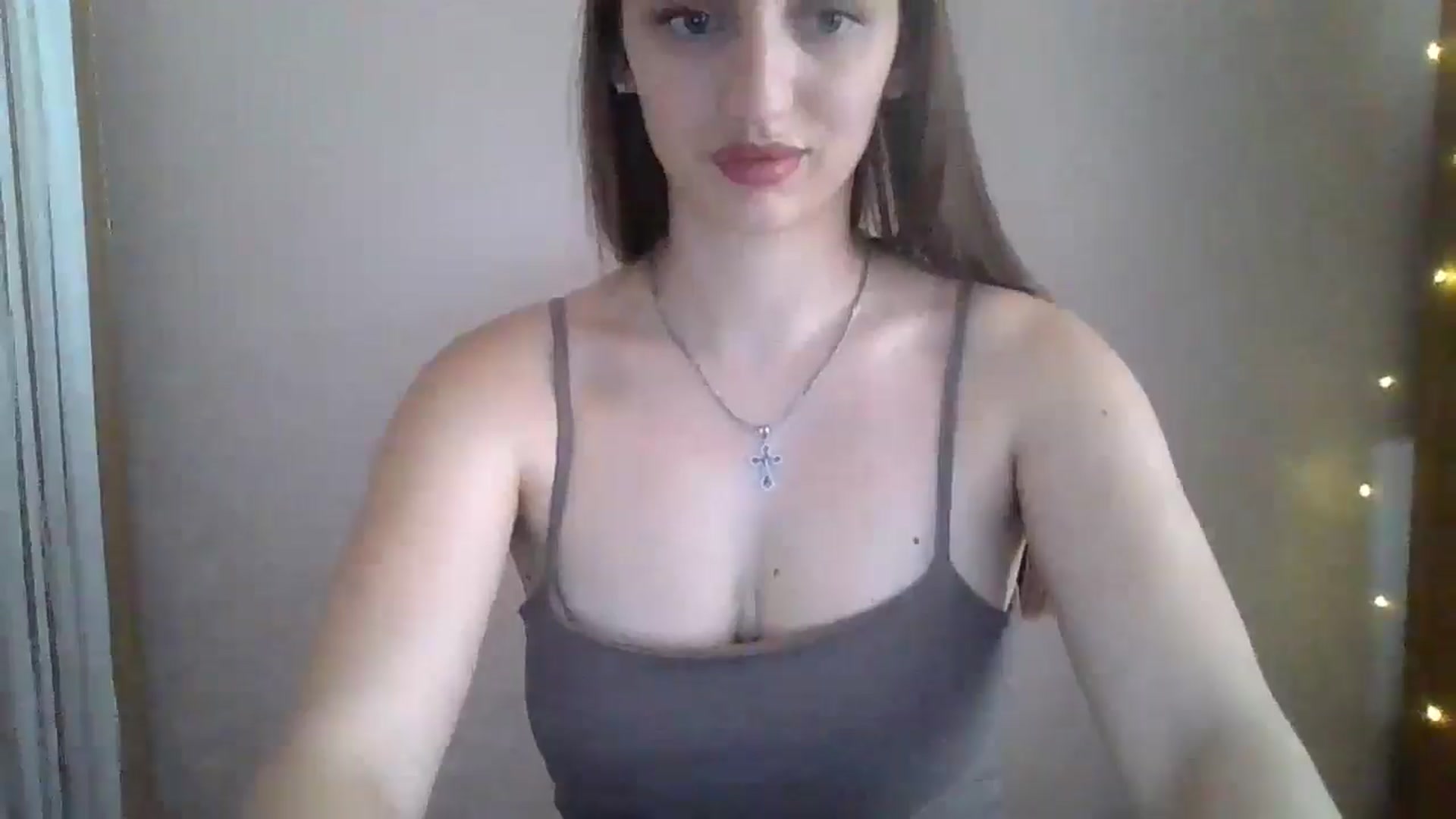 Gallery image thumbnail from SarahMills's myfreecams stream on, 07/21/2025, 10:58 image 10 of 20