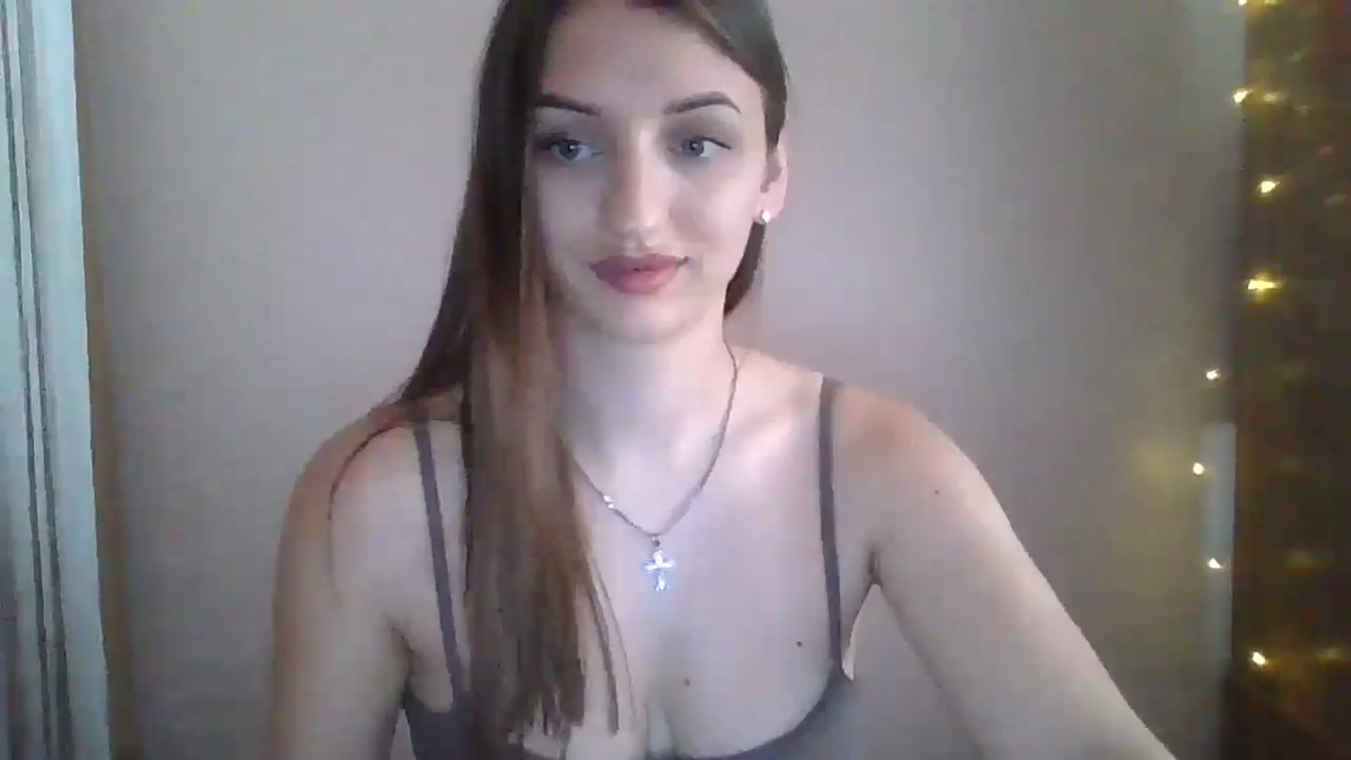 Gallery image thumbnail from SarahMills's myfreecams stream on, 07/21/2025, 12:01 image 19 of 20