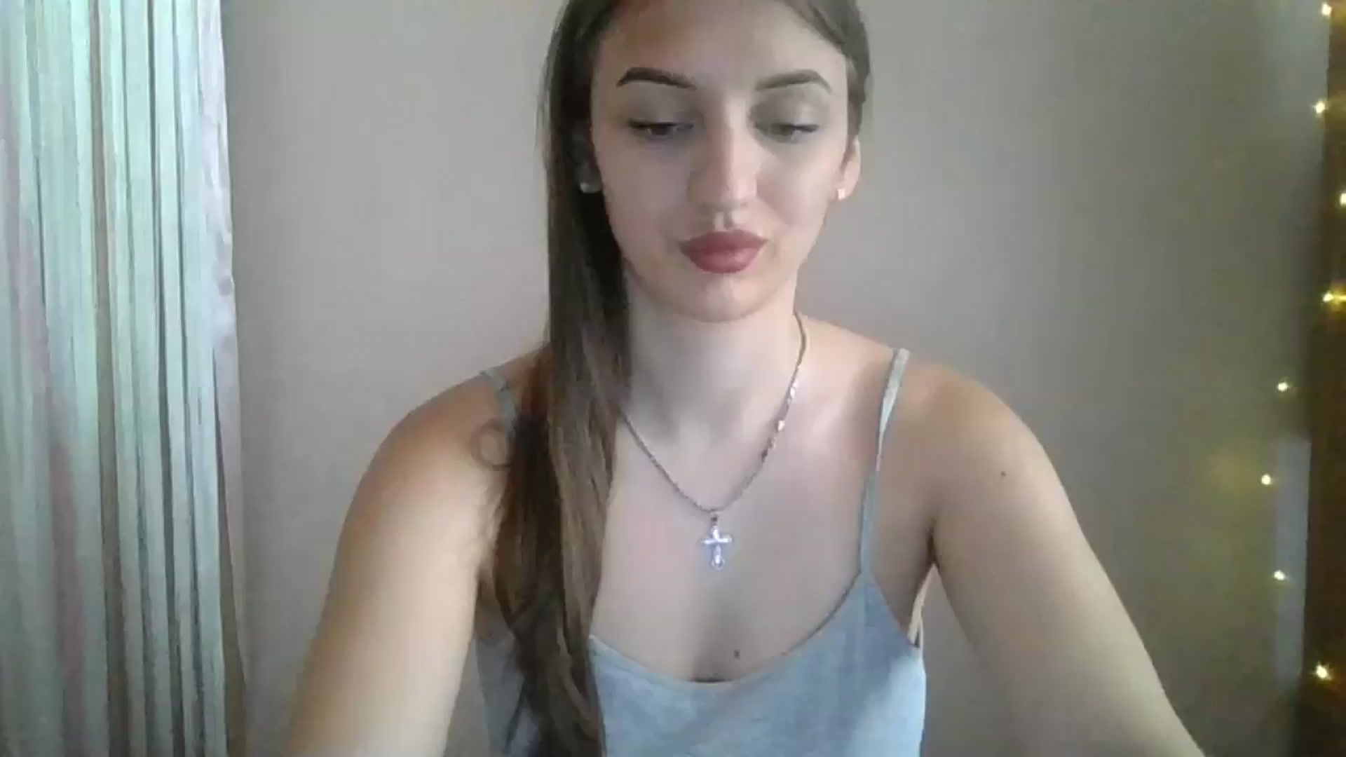 Gallery image thumbnail from SarahMills's myfreecams stream on, 07/28/2025, 08:21 image 6 of 20