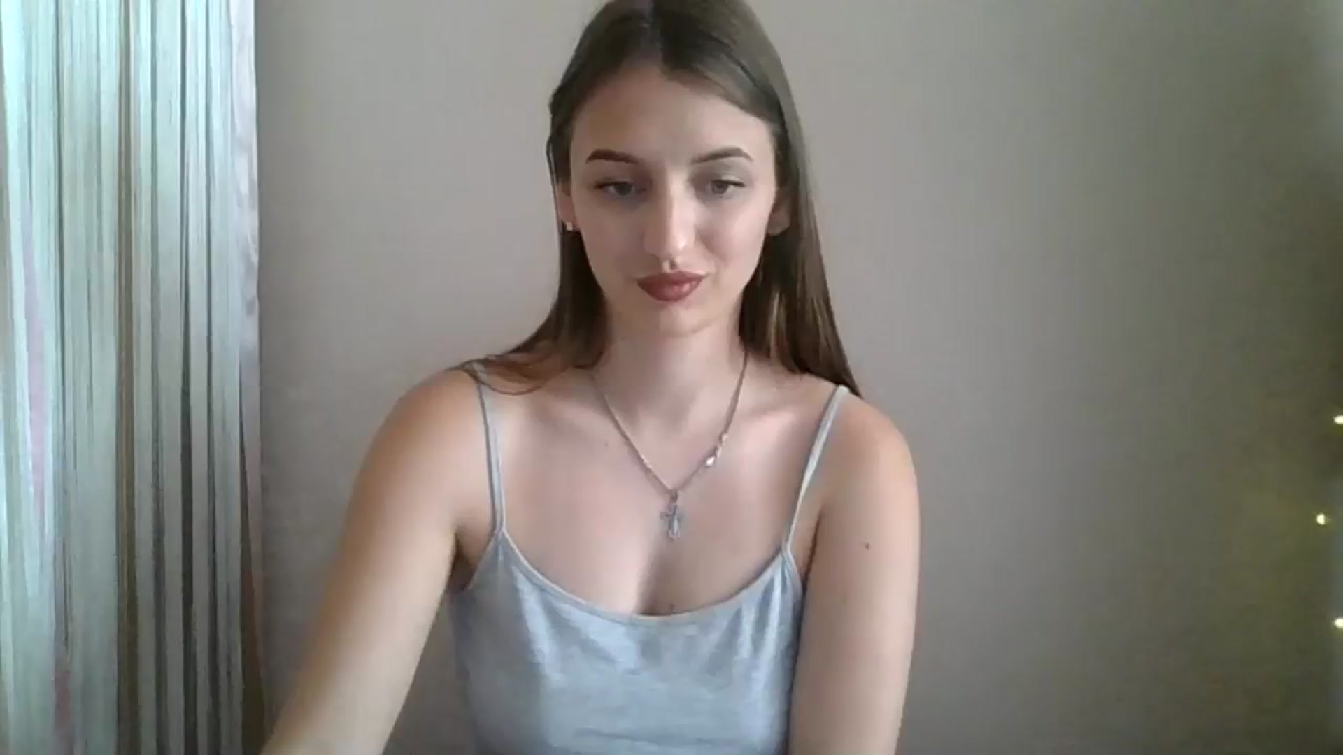 Gallery image thumbnail from SarahMills's myfreecams stream on, 07/28/2025, 11:01 image 18 of 20