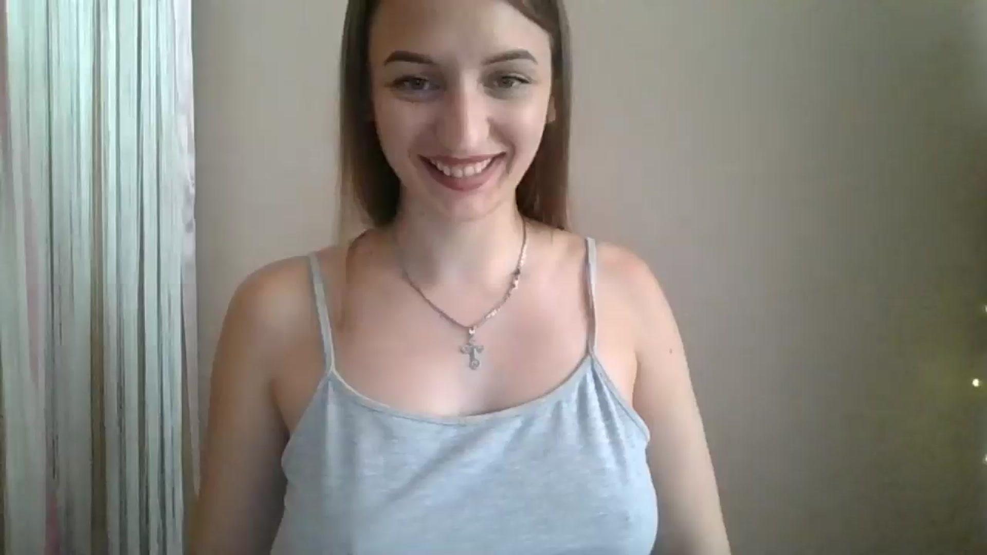 Gallery image thumbnail from SarahMills's myfreecams stream on, 07/28/2025, 11:46 image 16 of 20