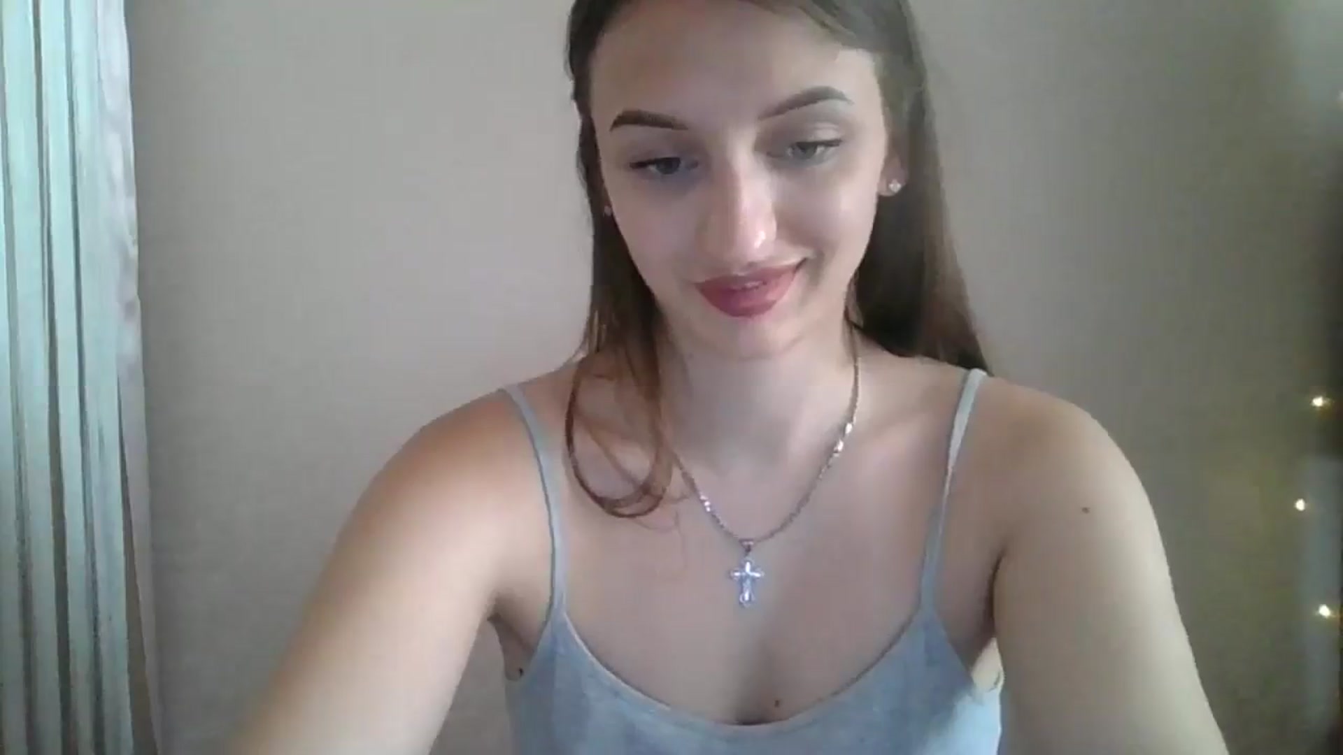 Gallery image thumbnail from SarahMills's myfreecams stream on, 07/28/2025, 12:35 image 10 of 20