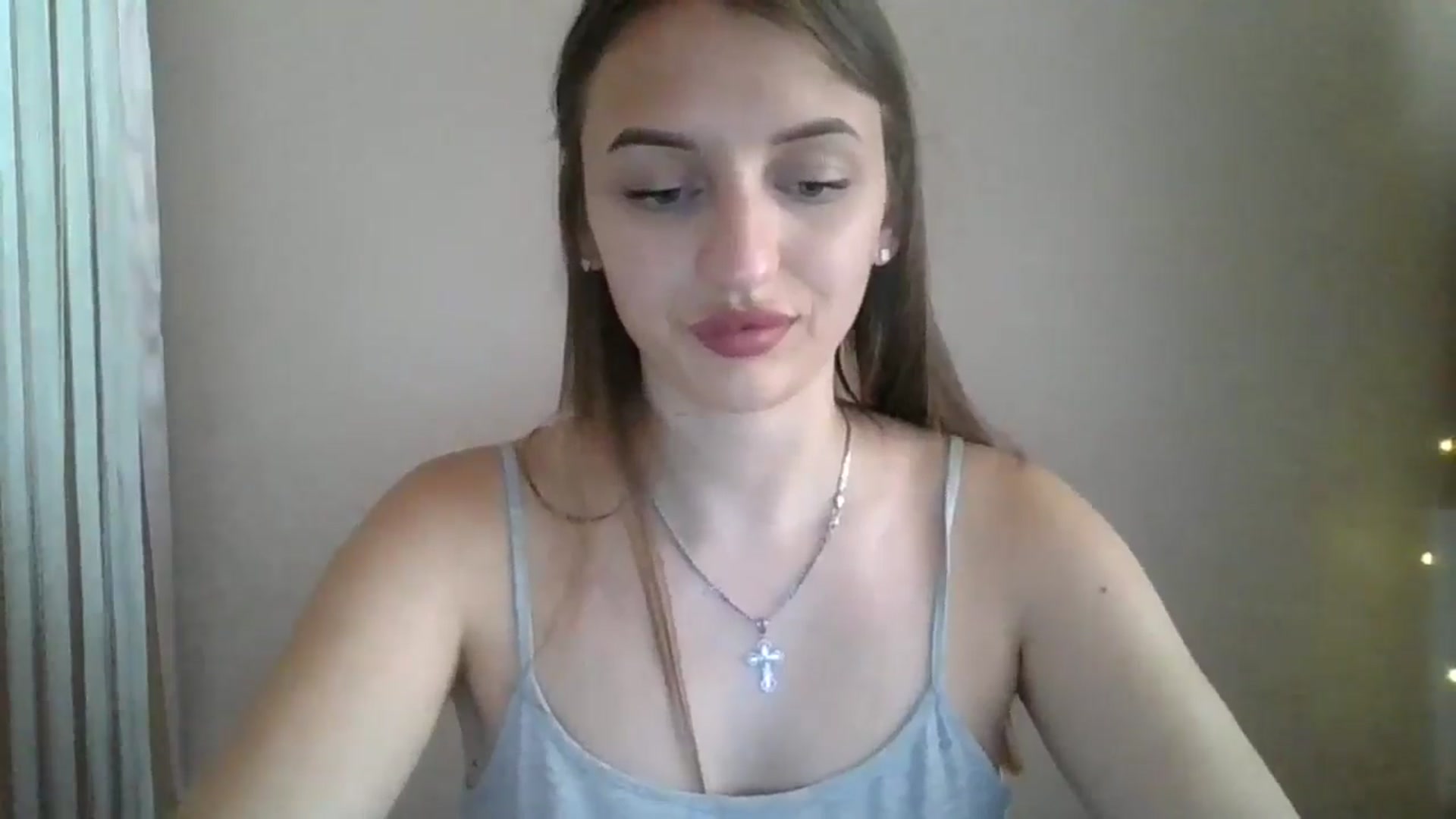 Gallery image thumbnail from SarahMills's myfreecams stream on, 07/28/2025, 12:53 image 18 of 20