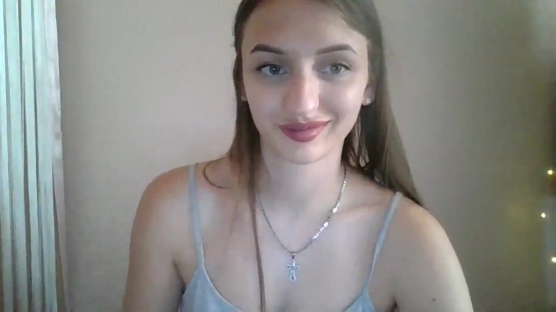 Gallery image thumbnail from SarahMills's myfreecams stream on, 07/28/2025, 12:53 image 9 of 20