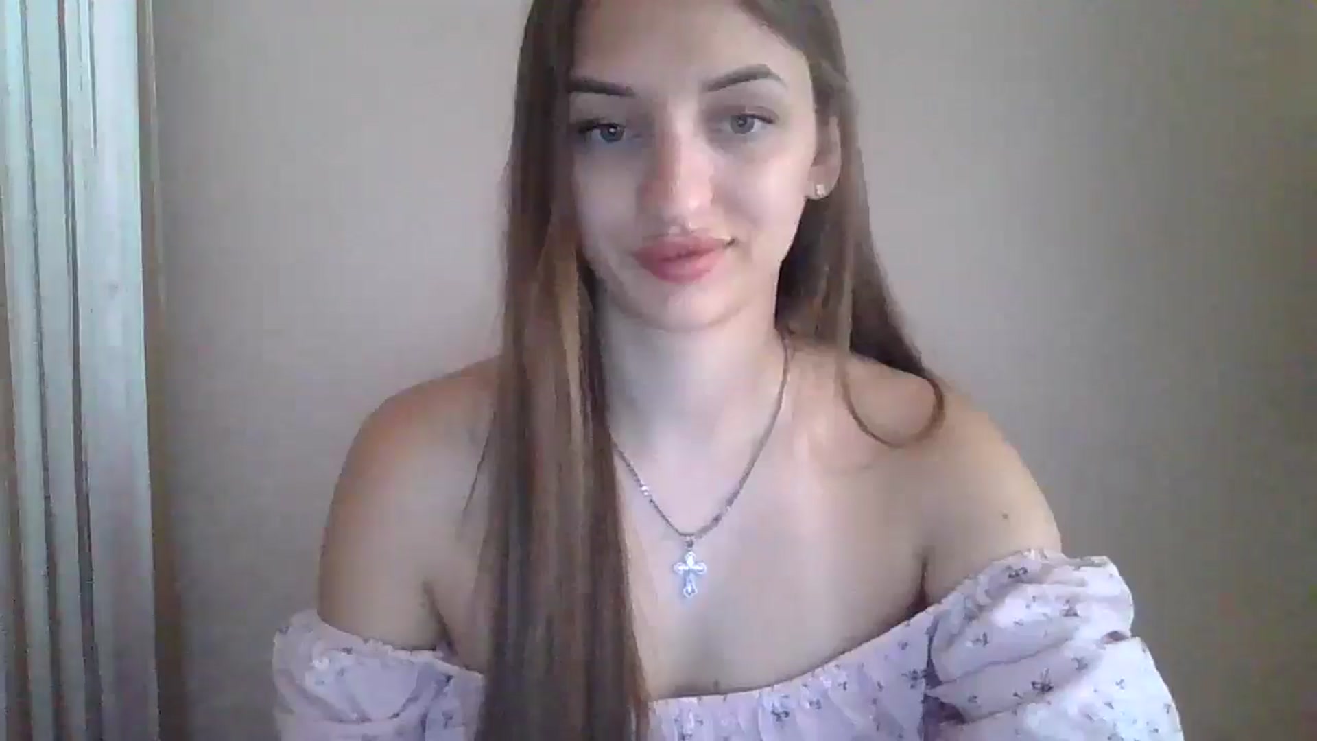 Gallery image thumbnail from SarahMills's myfreecams stream on, 07/31/2025, 08:36 image 17 of 20