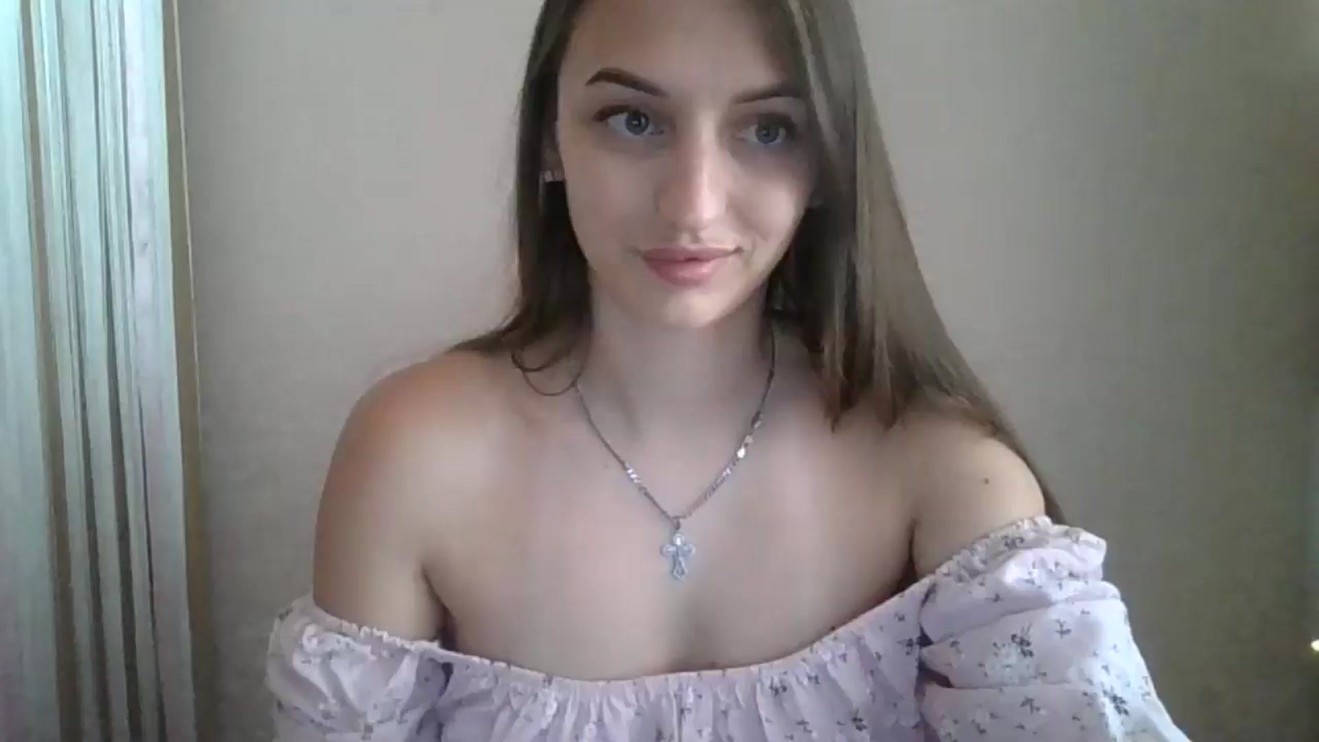 Gallery image thumbnail from SarahMills's myfreecams stream on, 07/31/2025, 12:01 image 19 of 20