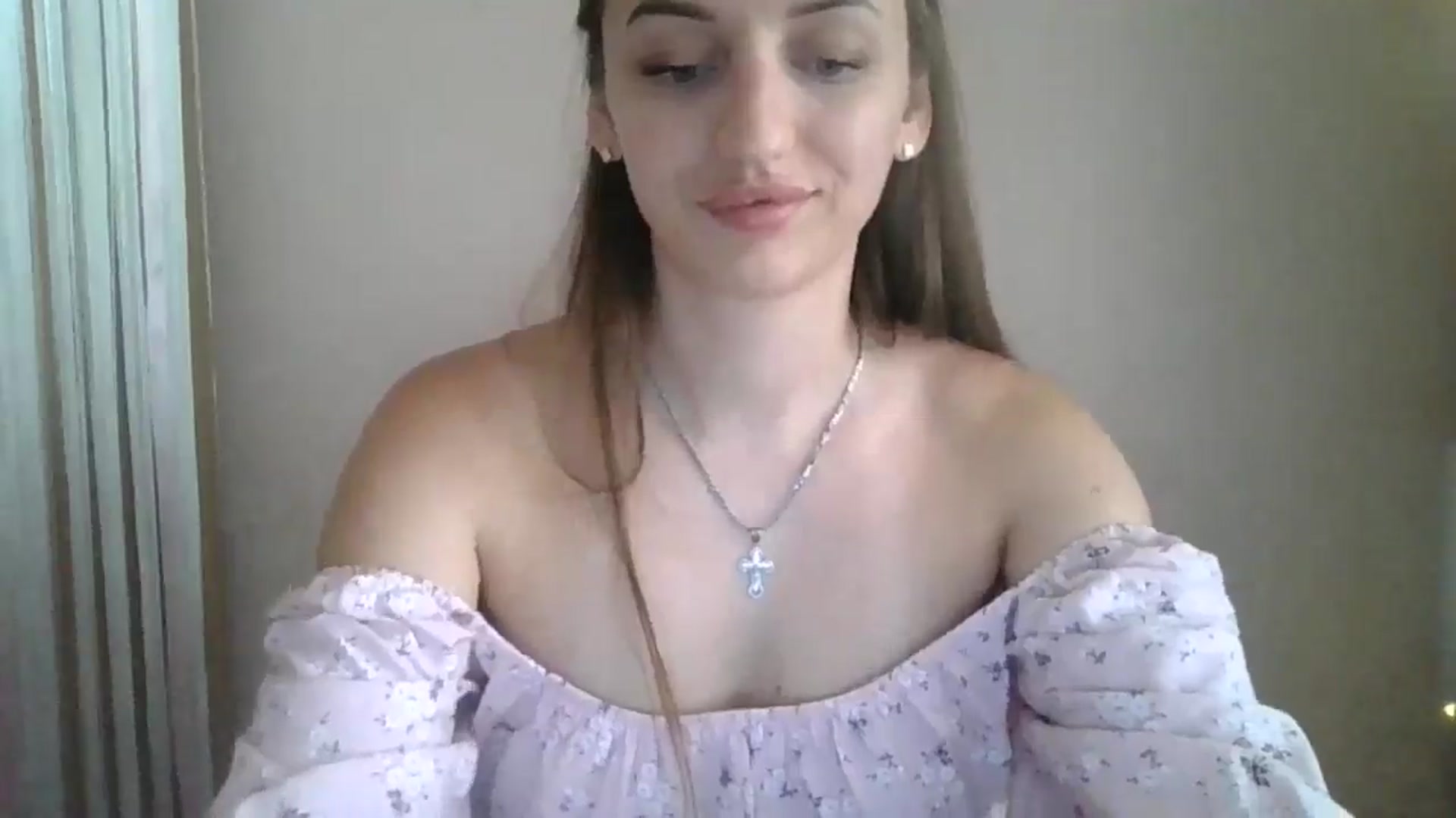 Gallery image thumbnail from SarahMills's myfreecams stream on, 07/31/2025, 12:01 image 7 of 20