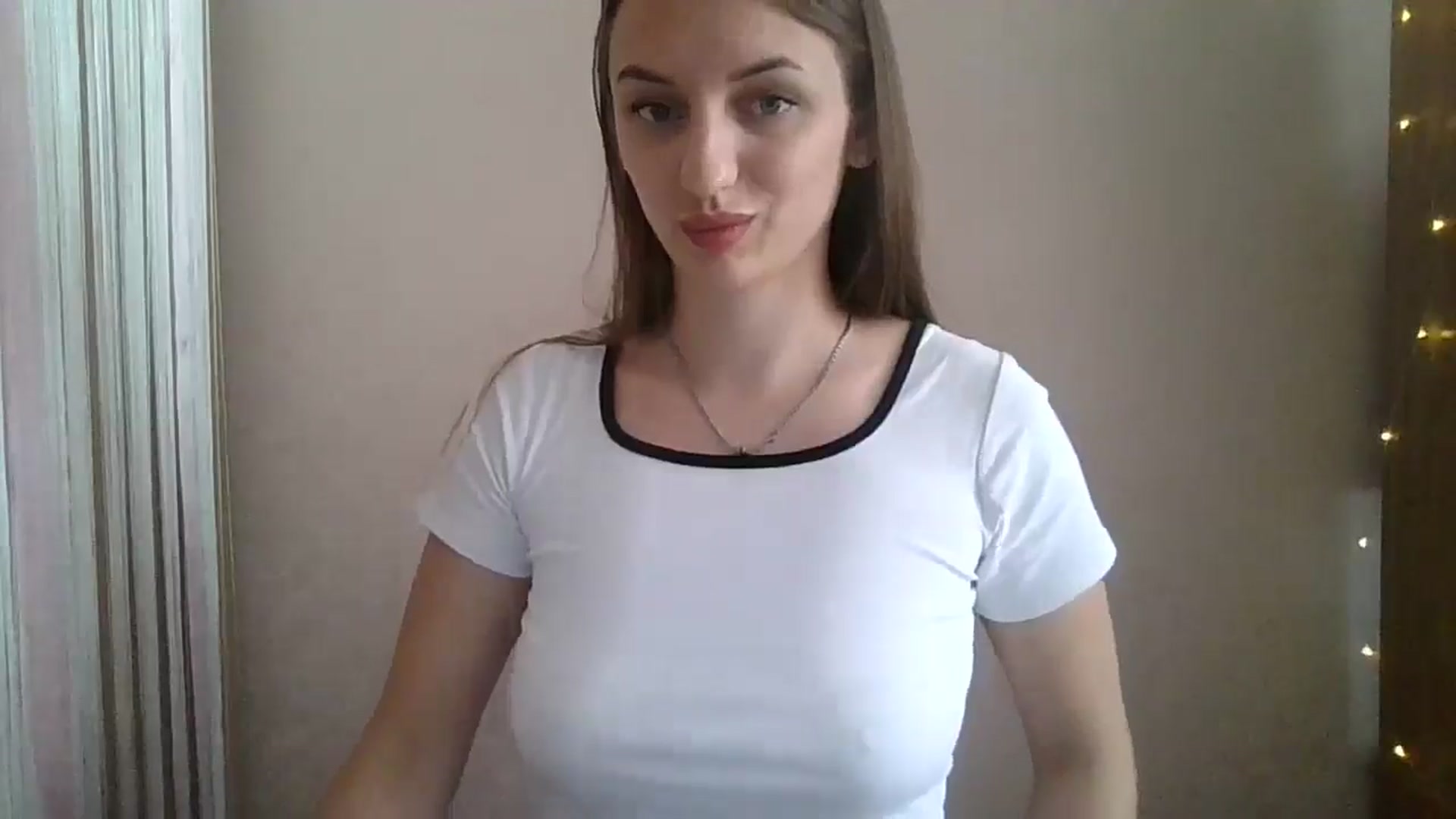 Gallery image thumbnail from SarahMills's myfreecams stream on, 08/01/2025, 09:41 image 11 of 20
