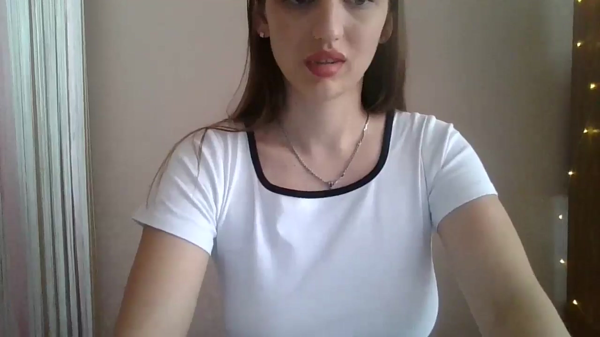 Gallery image thumbnail from SarahMills's myfreecams stream on, 08/01/2025, 09:41 image 12 of 20
