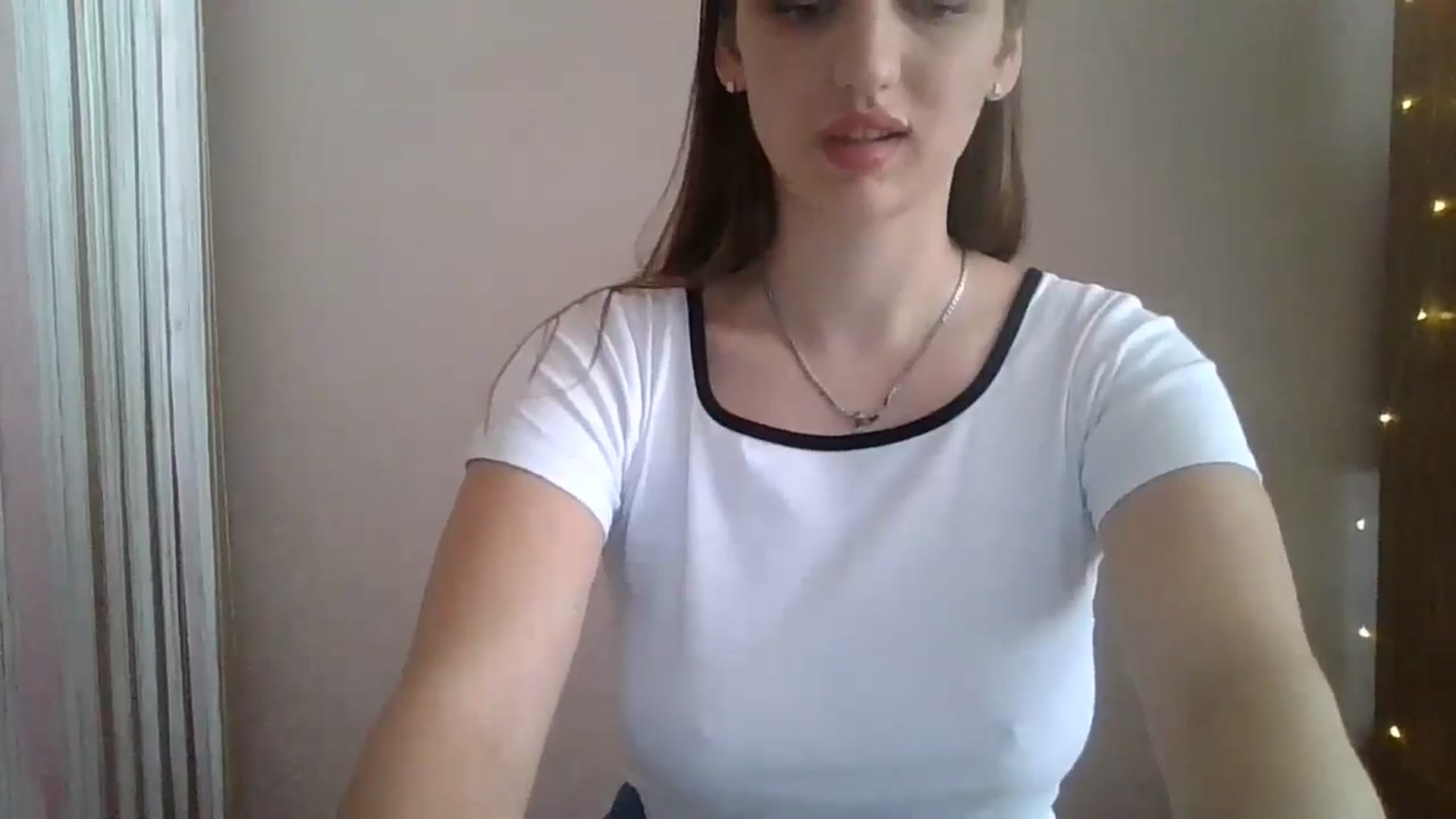 Gallery image thumbnail from SarahMills's myfreecams stream on, 08/01/2025, 09:41 image 7 of 20