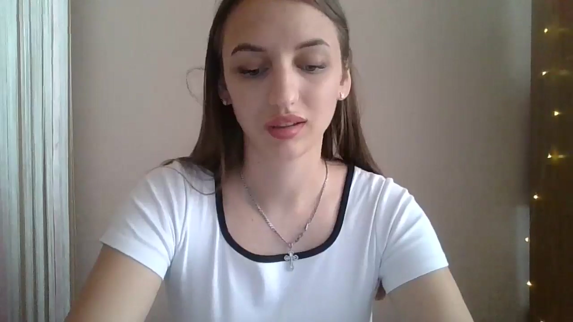 Gallery image thumbnail from SarahMills's myfreecams stream on, 08/01/2025, 11:03 image 4 of 20