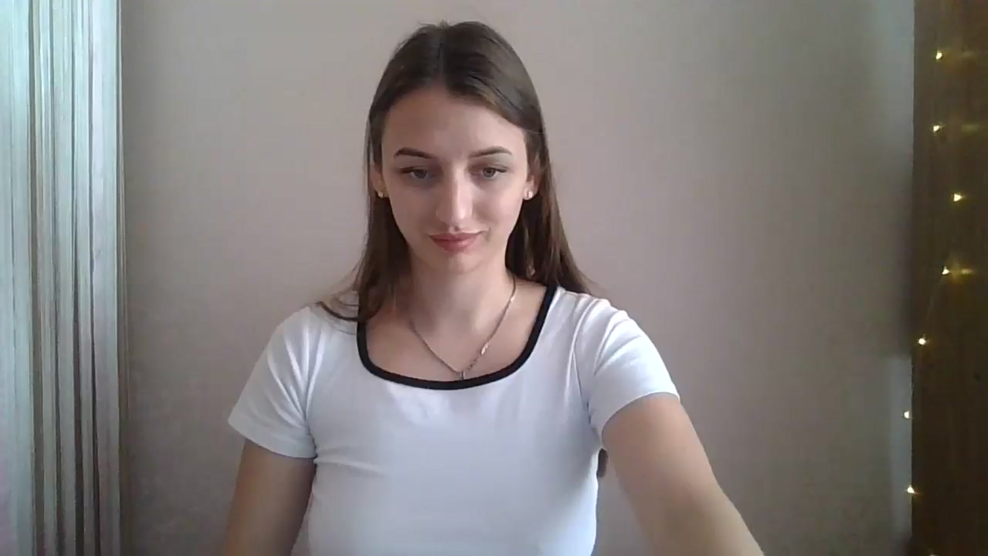 Gallery image thumbnail from SarahMills's myfreecams stream on, 08/01/2025, 11:03 image 17 of 20