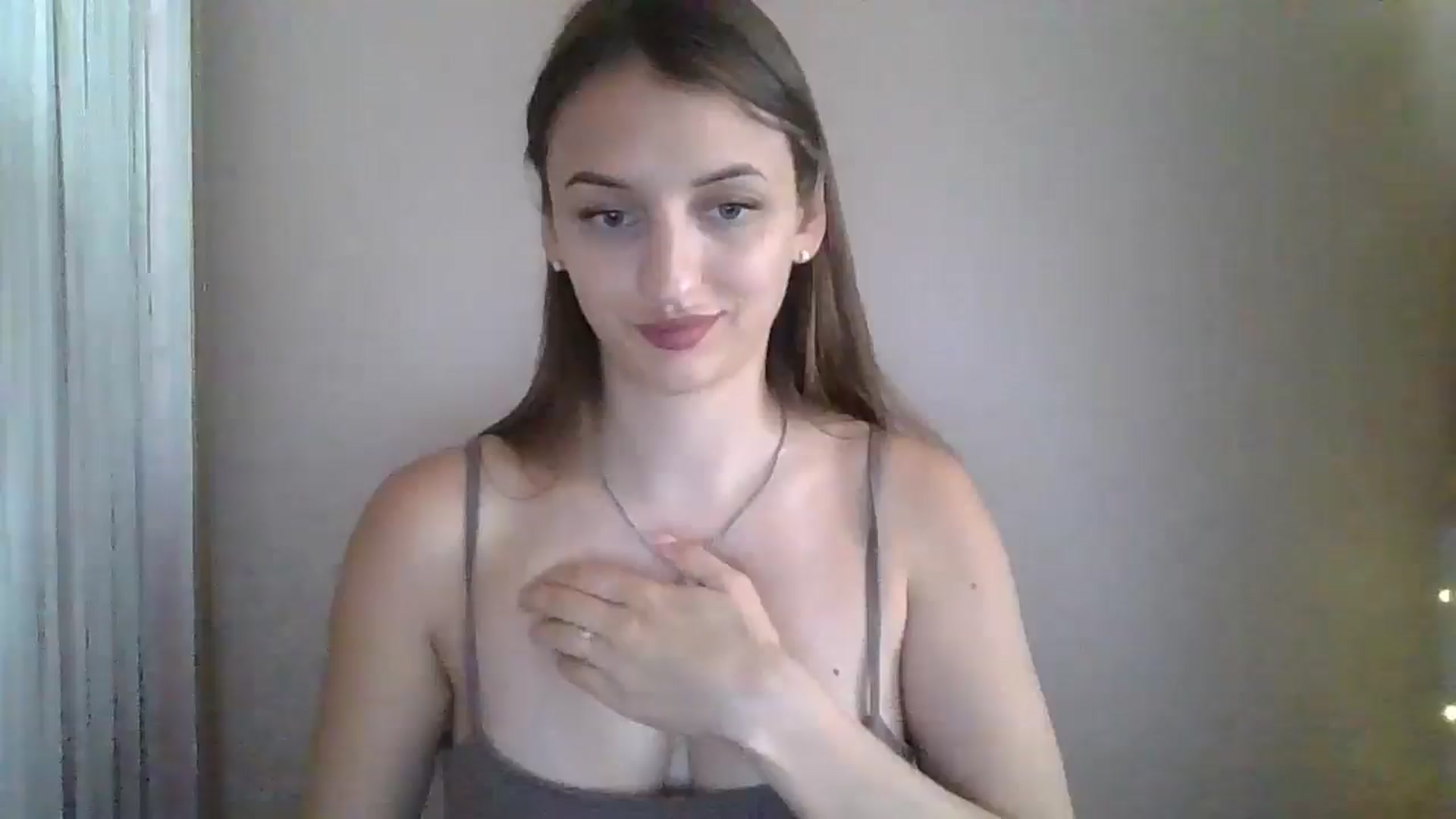 Gallery image thumbnail from SarahMills's myfreecams stream on, 08/02/2025, 14:06 image 14 of 20