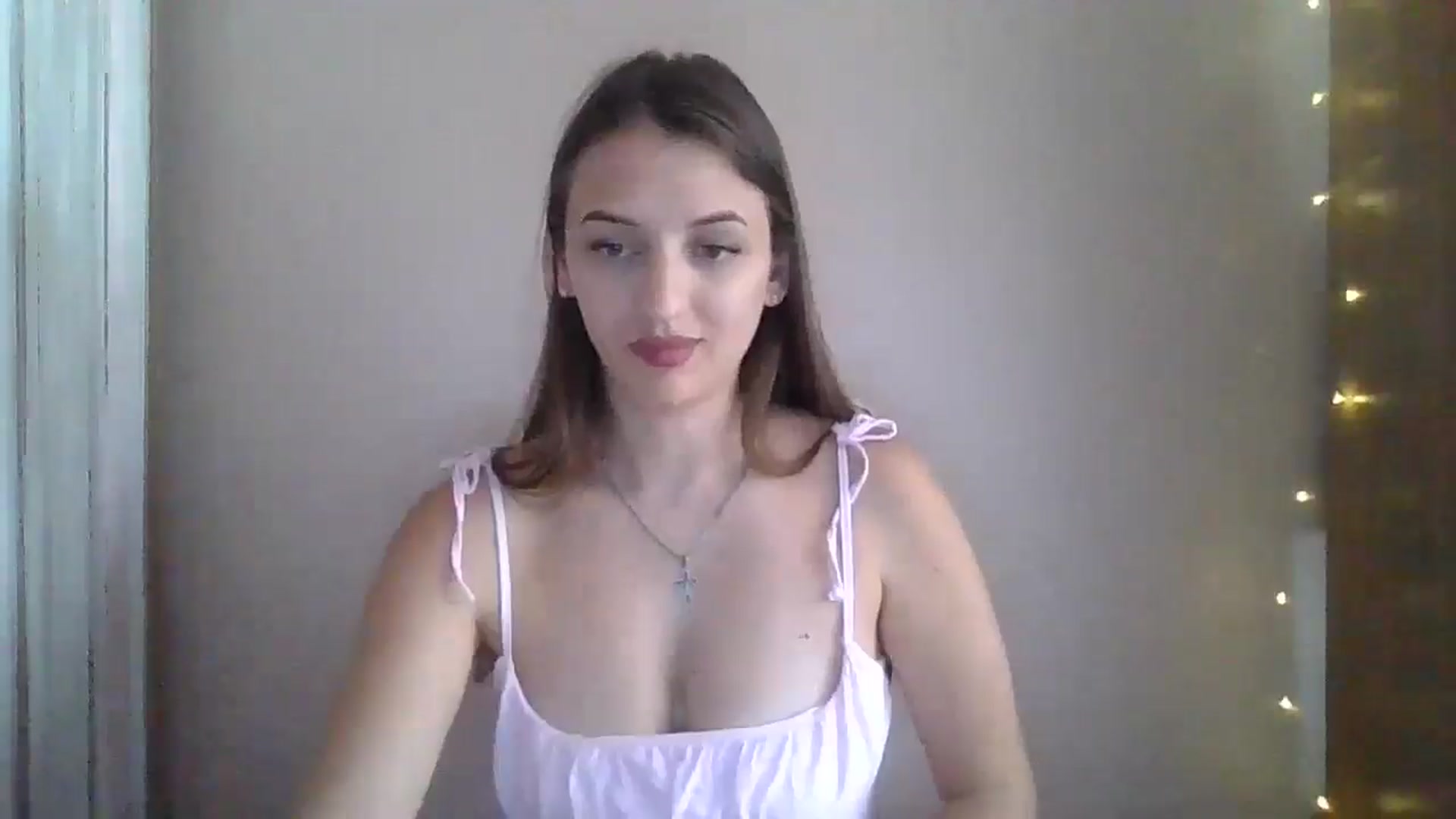 Gallery image thumbnail from SarahMills's myfreecams stream on, 08/03/2025, 11:01 image 5 of 20