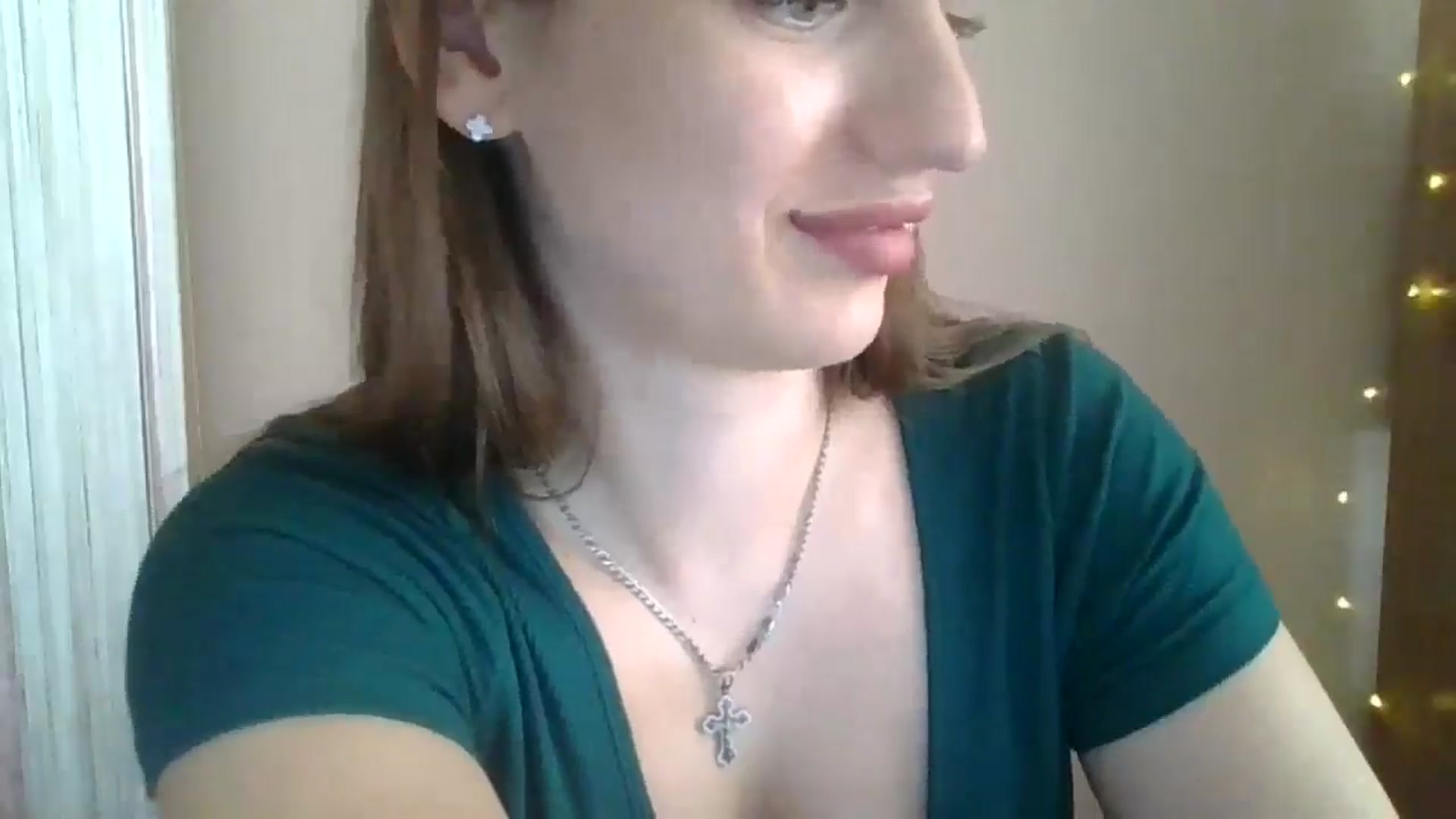 Gallery image thumbnail from SarahMills's myfreecams stream on, 08/07/2025, 09:42 image 5 of 20