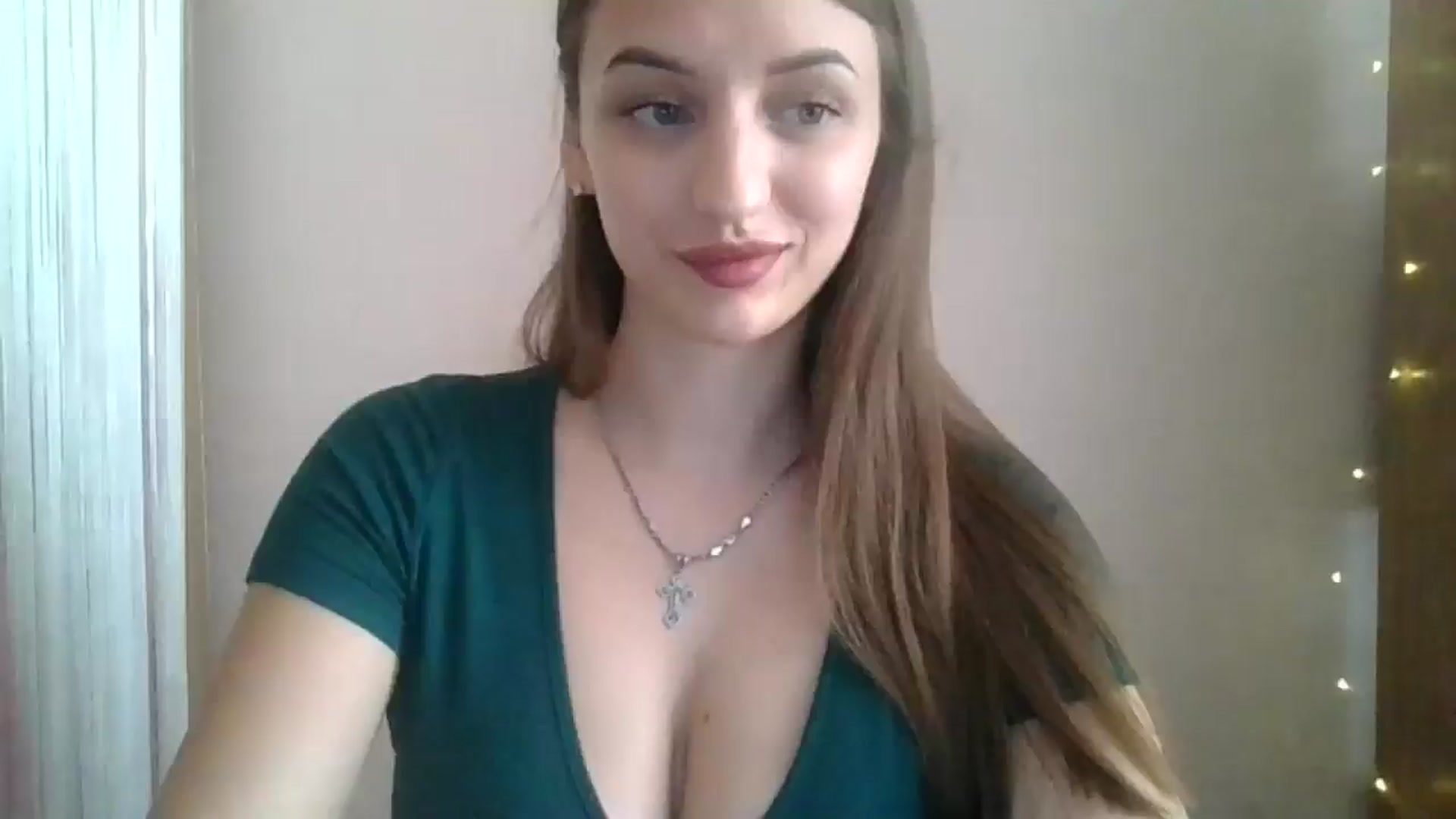 Gallery image thumbnail from SarahMills's myfreecams stream on, 08/07/2025, 10:18 image 1 of 20