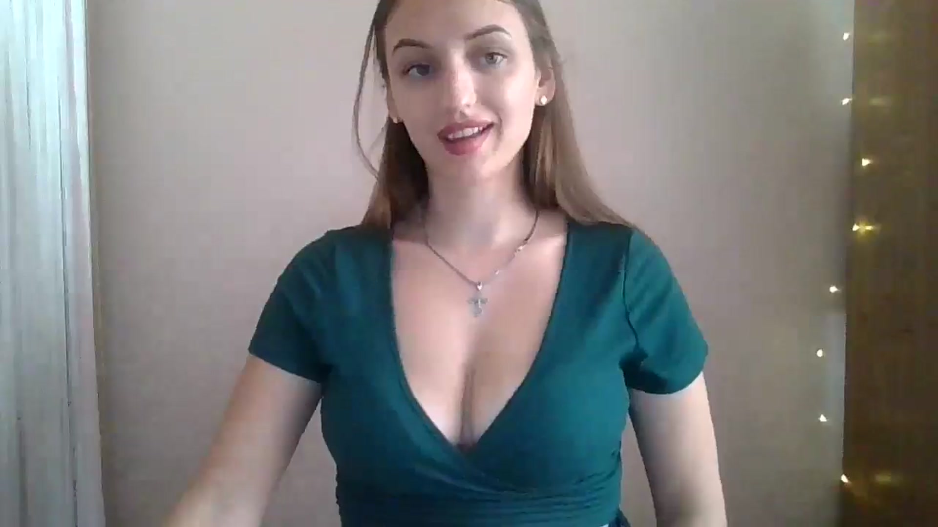 Gallery image thumbnail from SarahMills's myfreecams stream on, 08/07/2025, 12:00 image 20 of 20