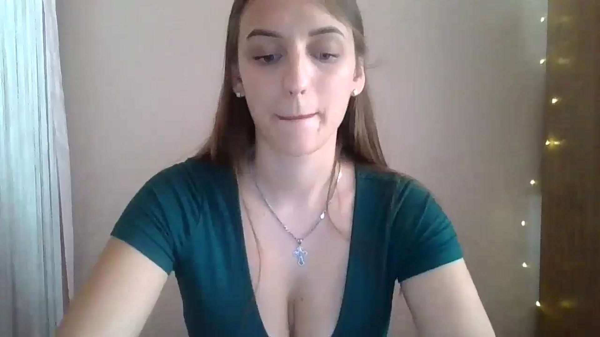 Gallery image thumbnail from SarahMills's myfreecams stream on, 08/07/2025, 12:00 image 2 of 20