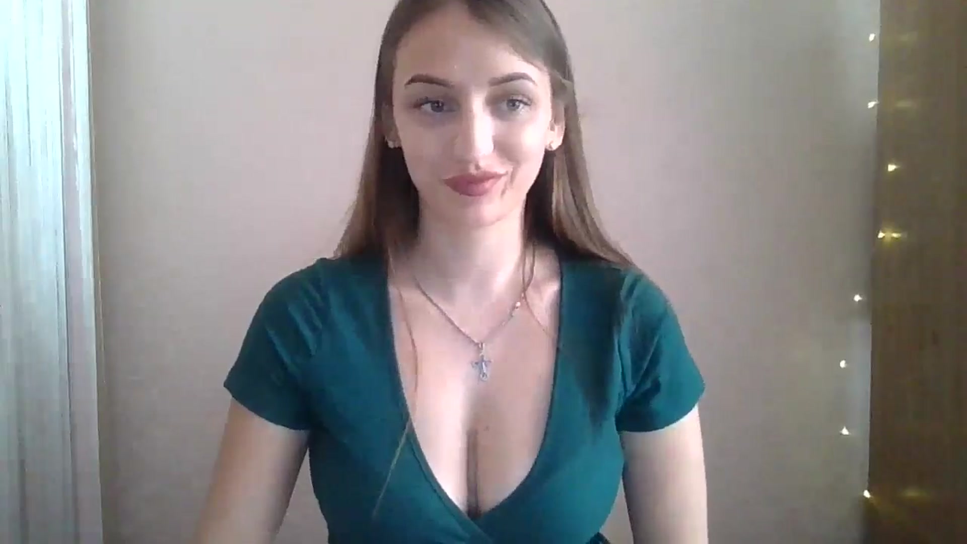 Gallery image thumbnail from SarahMills's myfreecams stream on, 08/07/2025, 12:00 image 3 of 20