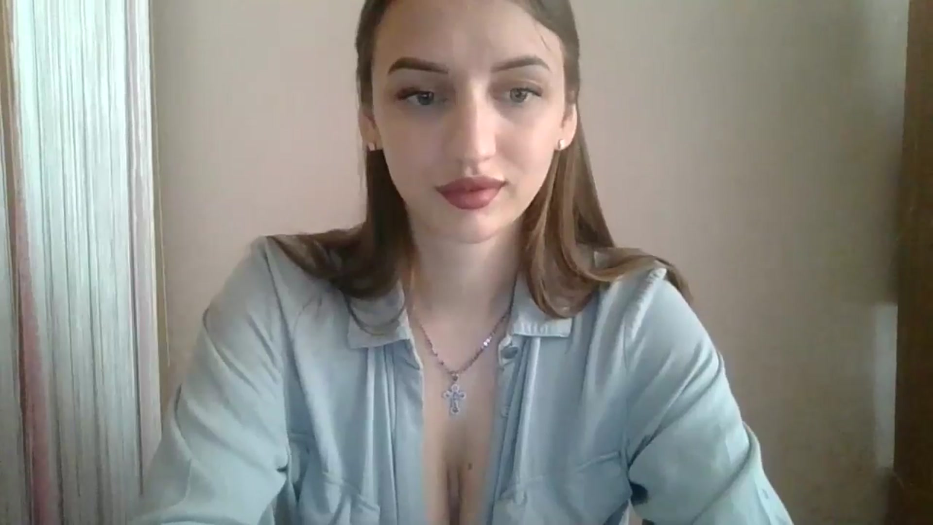 Gallery image thumbnail from SarahMills's myfreecams stream on, 08/08/2025, 08:43 image 11 of 20