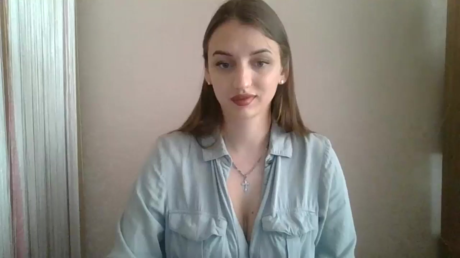Gallery image thumbnail from SarahMills's myfreecams stream on, 08/08/2025, 08:43 image 3 of 20