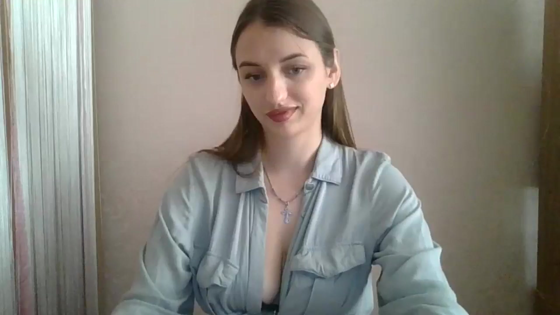 Gallery image thumbnail from SarahMills's myfreecams stream on, 08/08/2025, 08:43 image 5 of 20