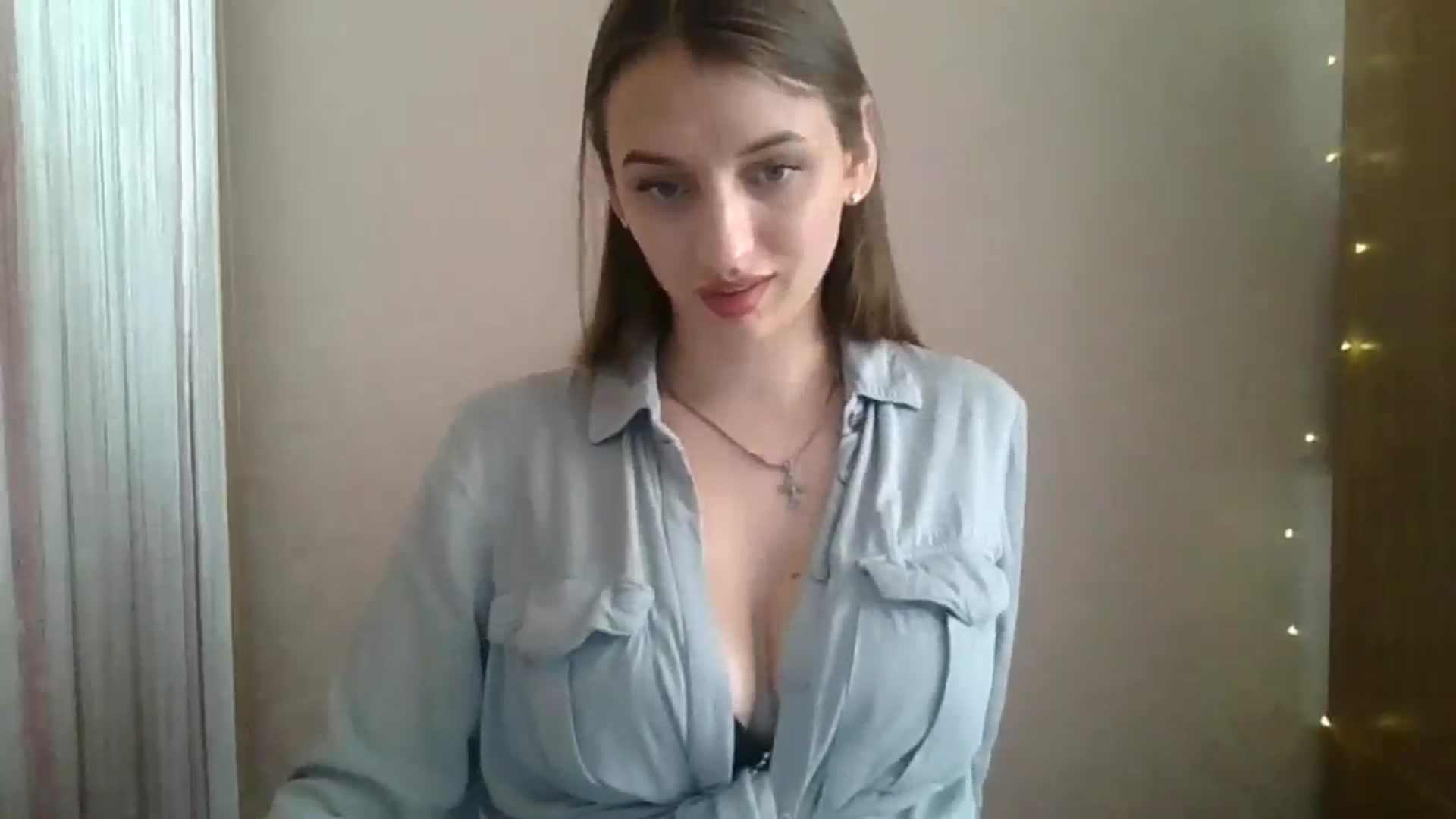 Gallery image thumbnail from SarahMills's myfreecams stream on, 08/08/2025, 11:56 image 6 of 20
