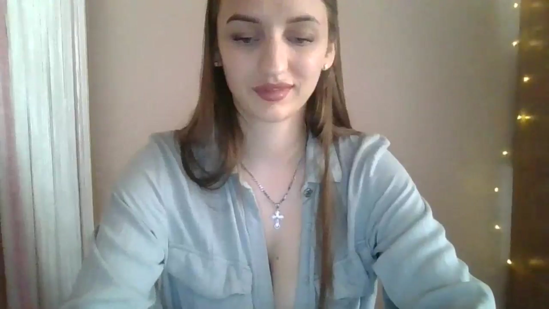 Gallery image thumbnail from SarahMills's myfreecams stream on, 08/08/2025, 13:13 image 13 of 20