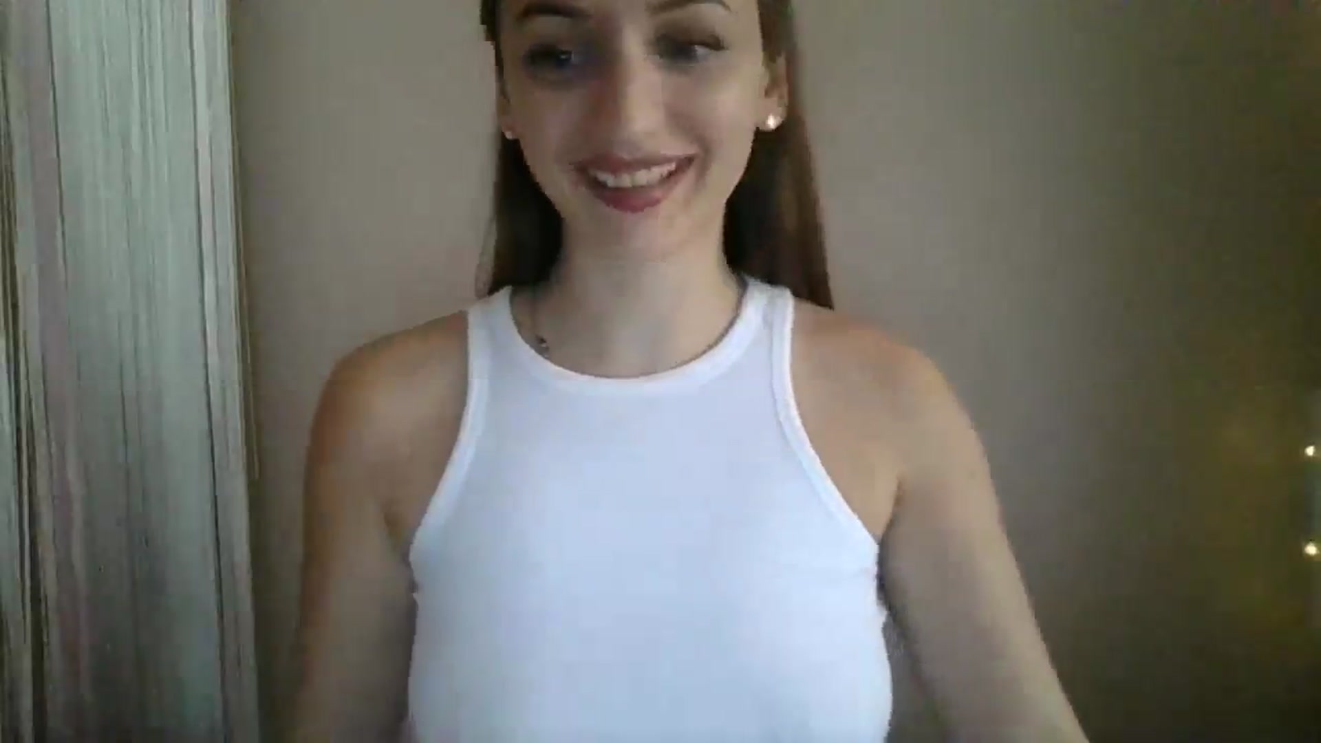Gallery image thumbnail from SarahMills's myfreecams stream on, 08/11/2025, 10:16 image 9 of 20