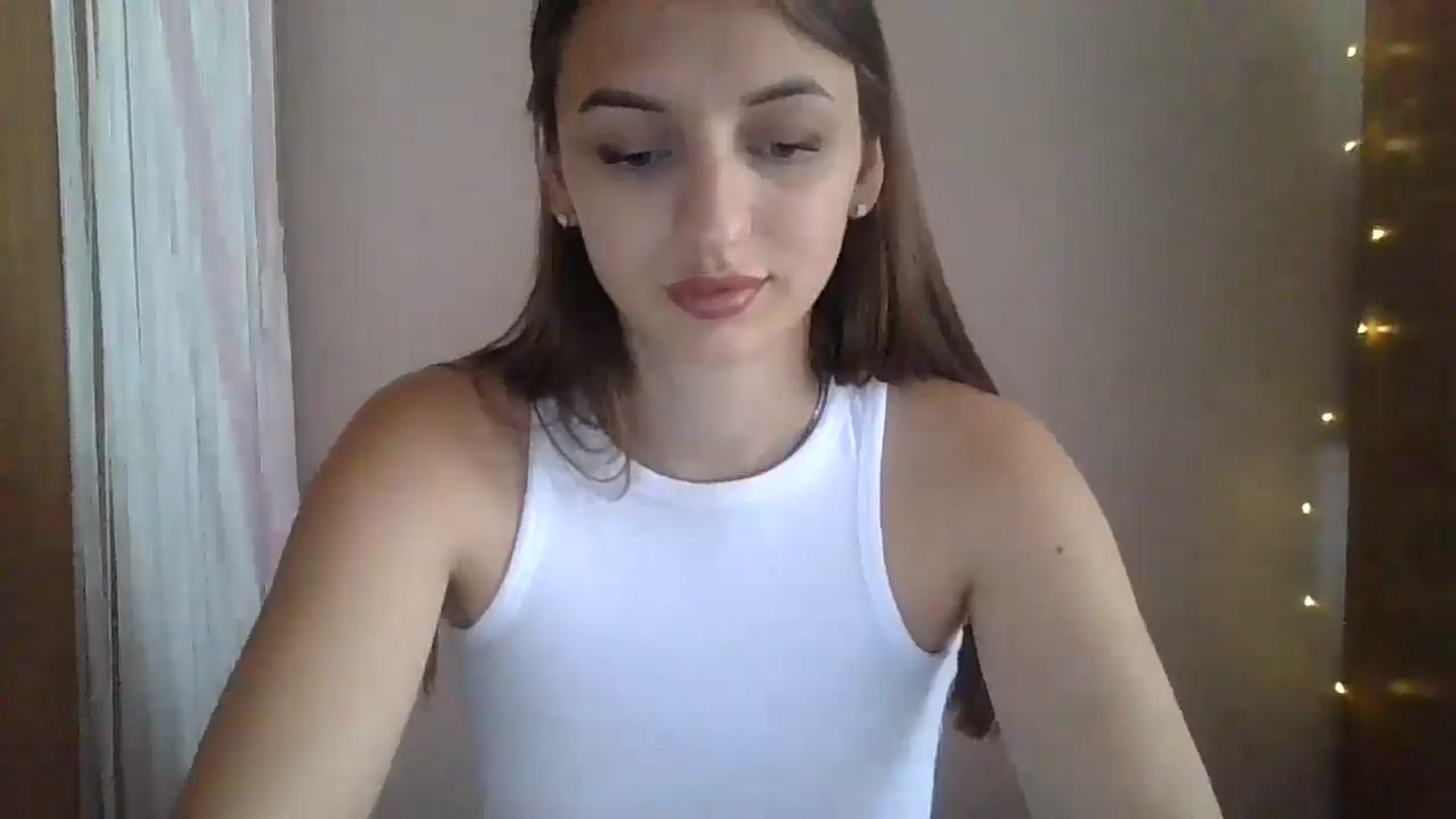 Gallery image thumbnail from SarahMills's myfreecams stream on, 08/11/2025, 11:56 image 18 of 20
